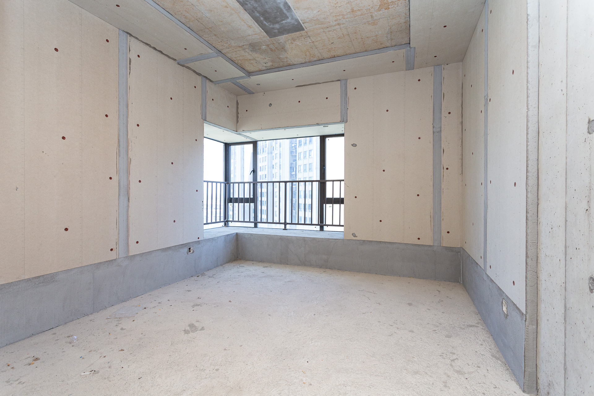 润和湘江天地D区 4室2厅2卫 167.0万 润和湘江天地D区 4室2厅2卫 167.0万卧室