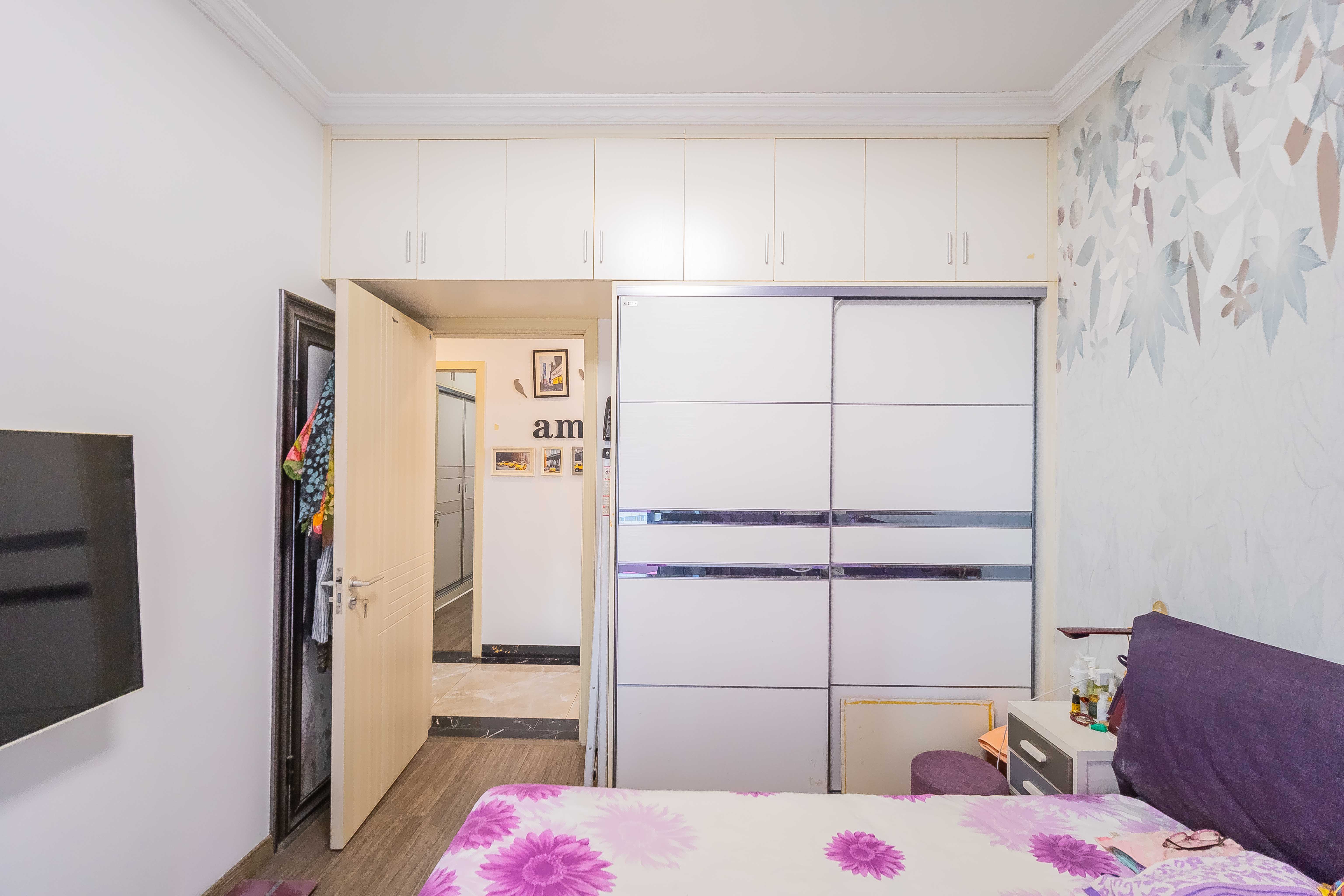 保利国际广场  4室2厅2卫    288.0万 保利国际广场  4室2厅2卫    288.0万卧室