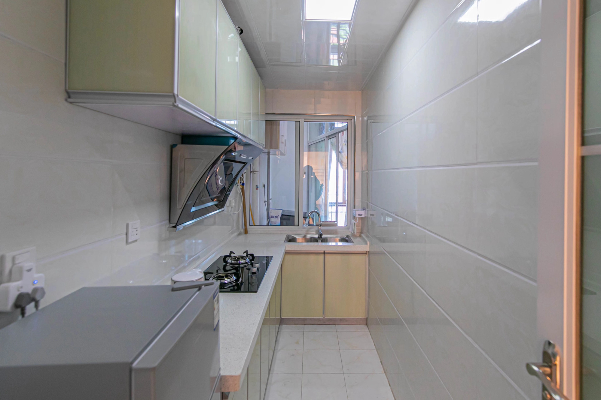 湖湾世景 1室1厅1卫 36.0万 湖湾世景 1室1厅1卫 36.0万厨房