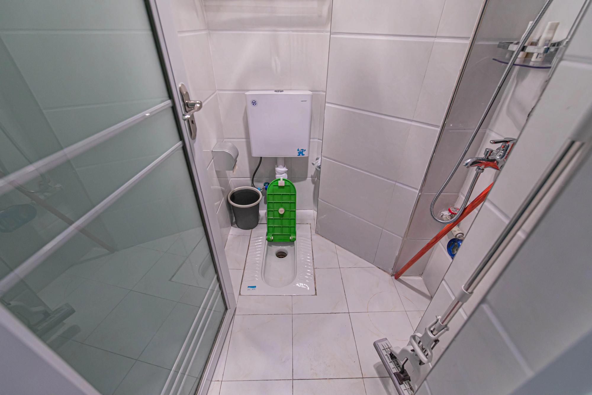 湖湾世景 1室1厅1卫 36.0万 湖湾世景 1室1厅1卫 36.0万卫生间