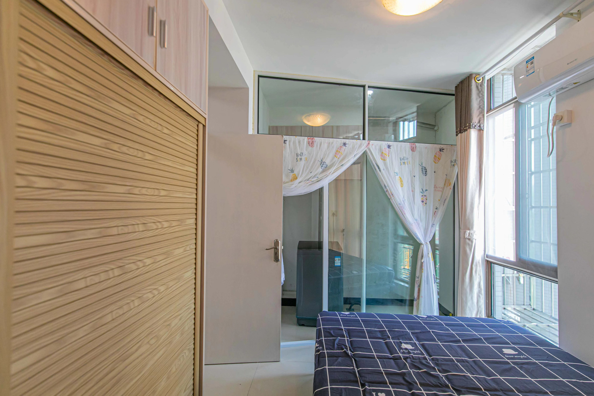 湖湾世景 1室1厅1卫 36.0万 湖湾世景 1室1厅1卫 36.0万卧室