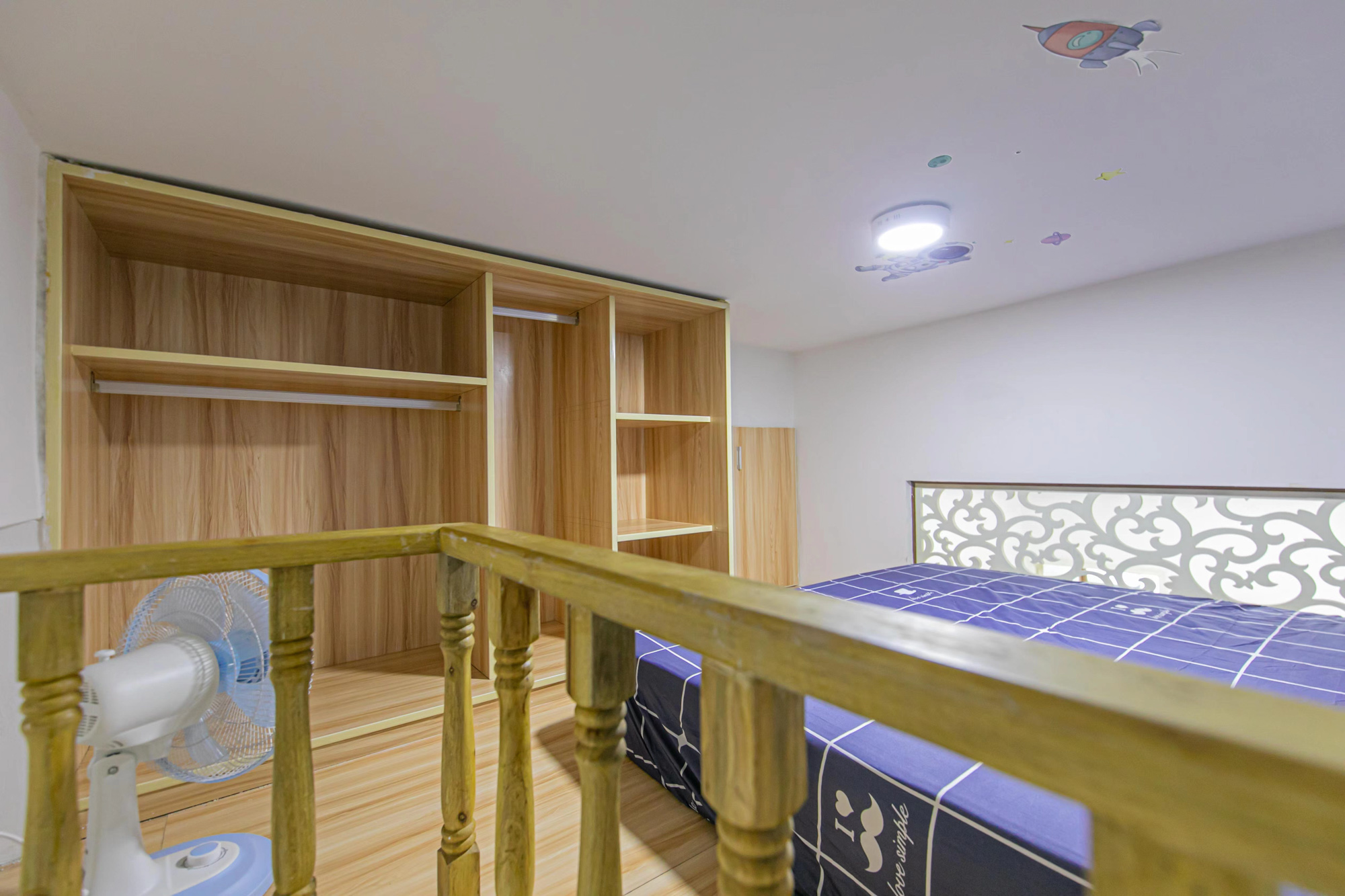 湖湾世景 1室1厅1卫 36.0万 湖湾世景 1室1厅1卫 36.0万卧室