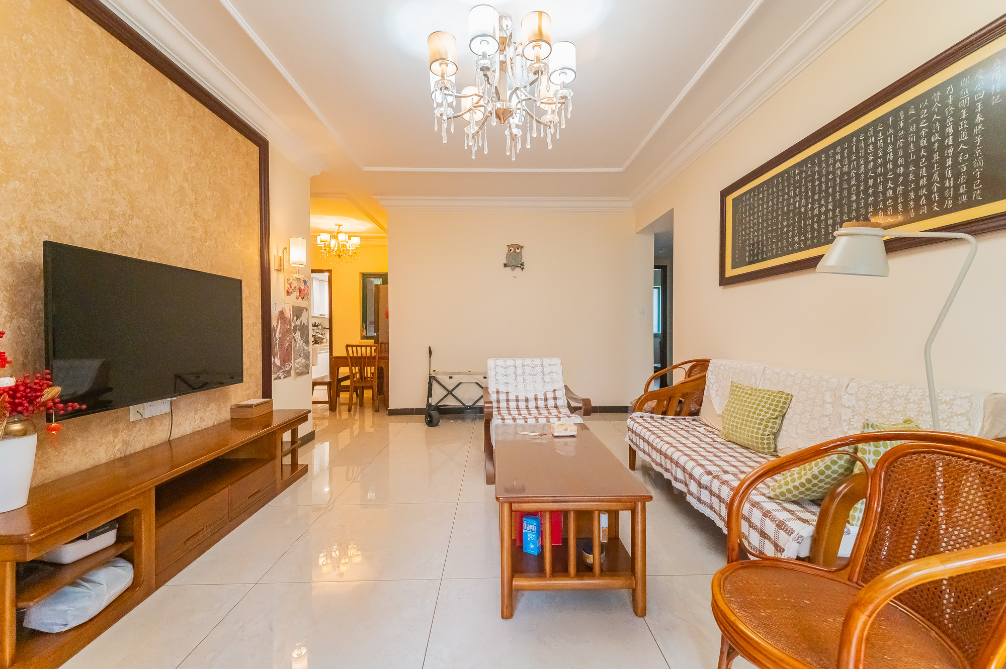 恒大翡翠华庭 3室2厅2卫 118.0万 恒大翡翠华庭 3室2厅2卫 118.0万客厅