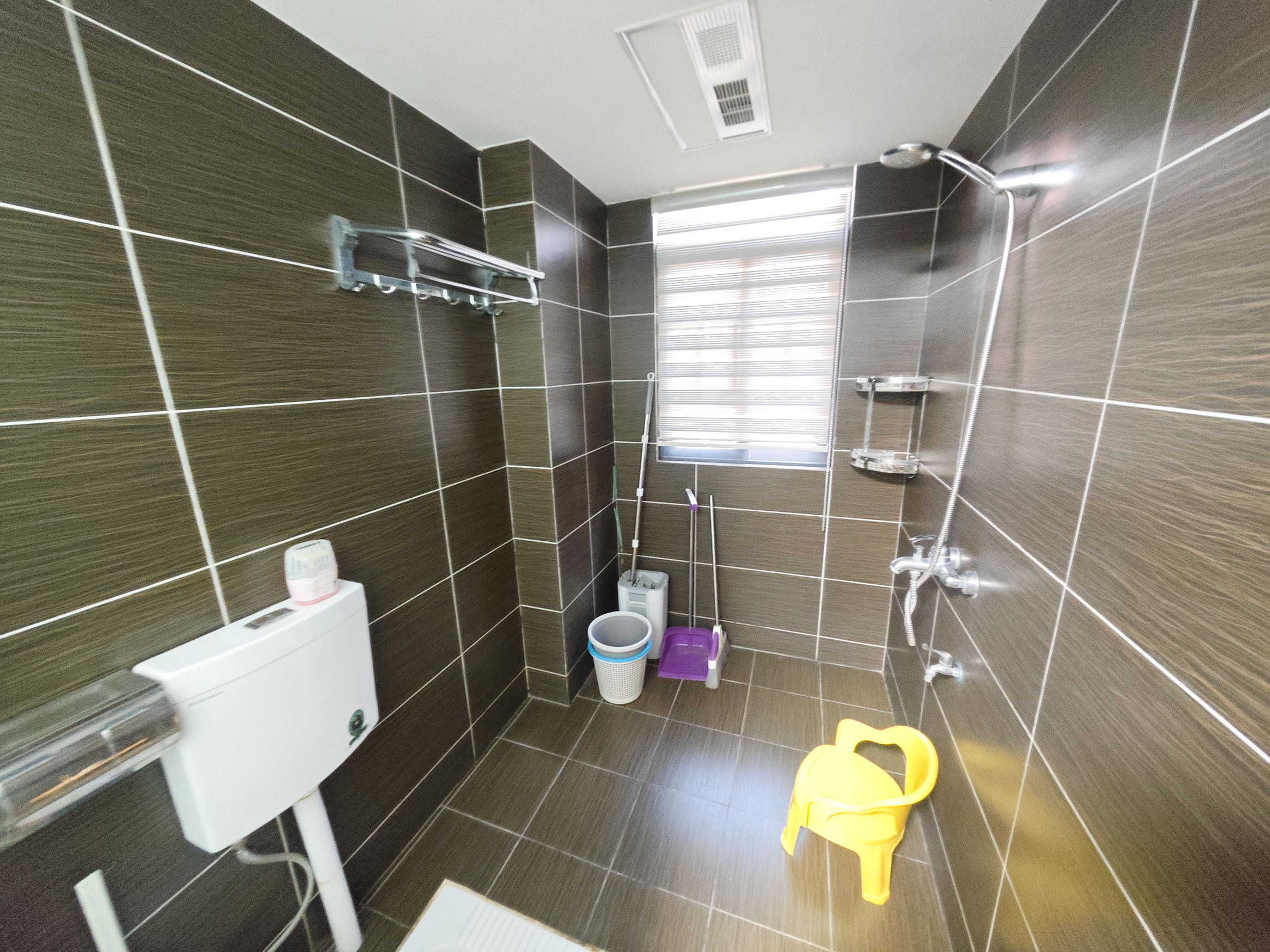 恒生碧水龙庭 4室2厅2卫 92.0万 恒生碧水龙庭 4室2厅2卫 92.0万卫生间