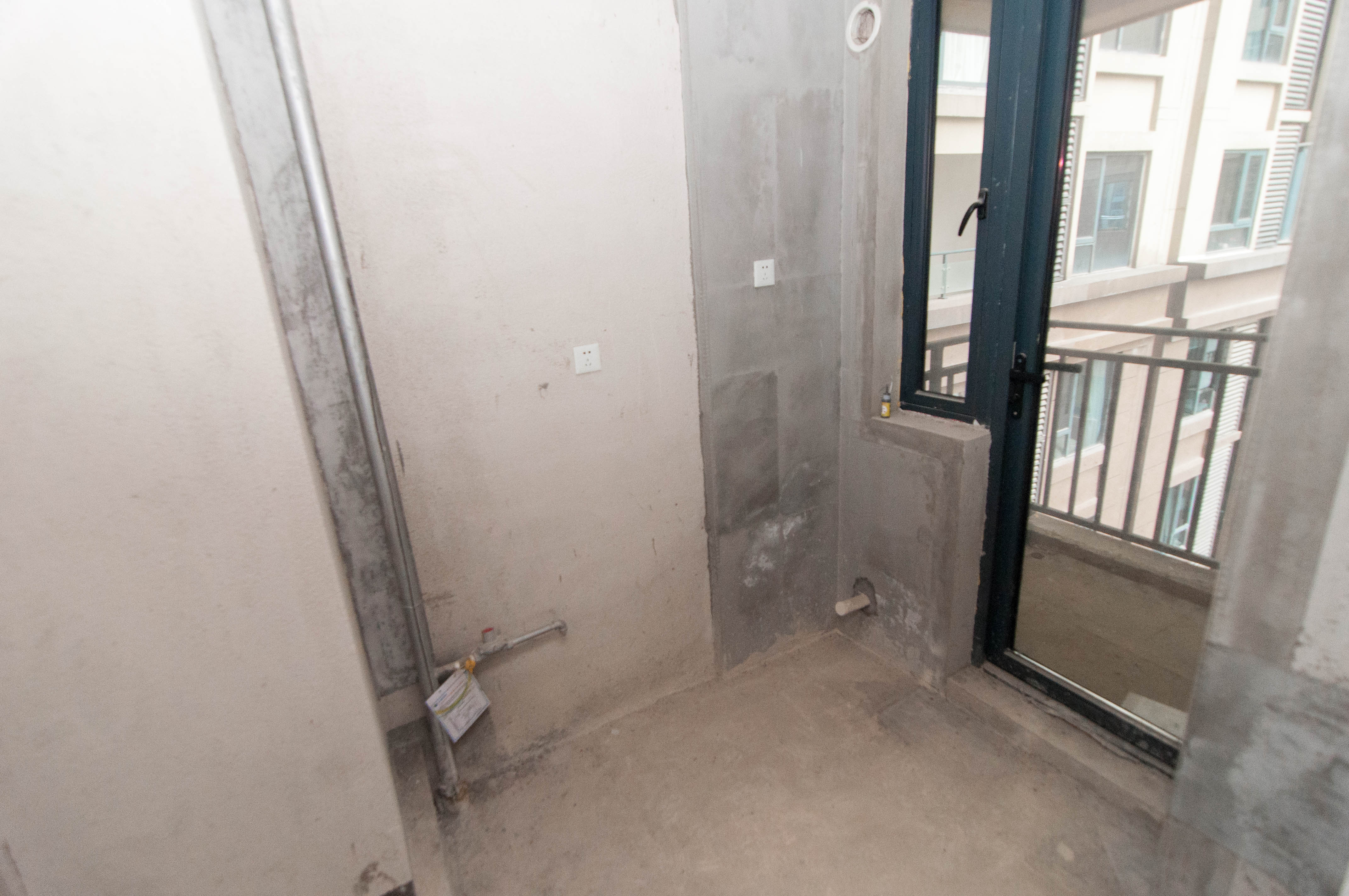 中建梅溪湖中心  3室2厅1卫   122.00万其他