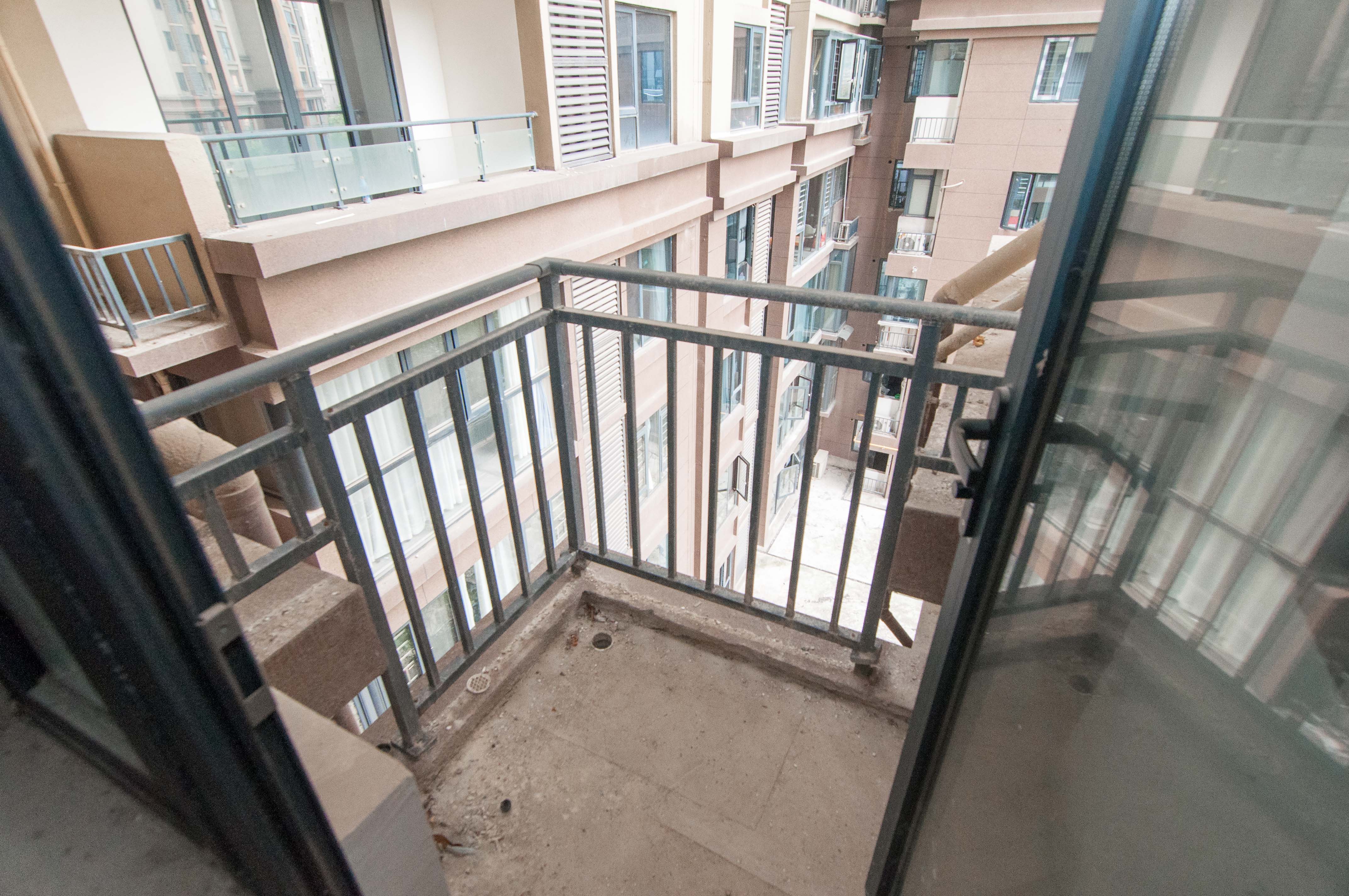 中建梅溪湖中心  3室2厅1卫   122.00万其他