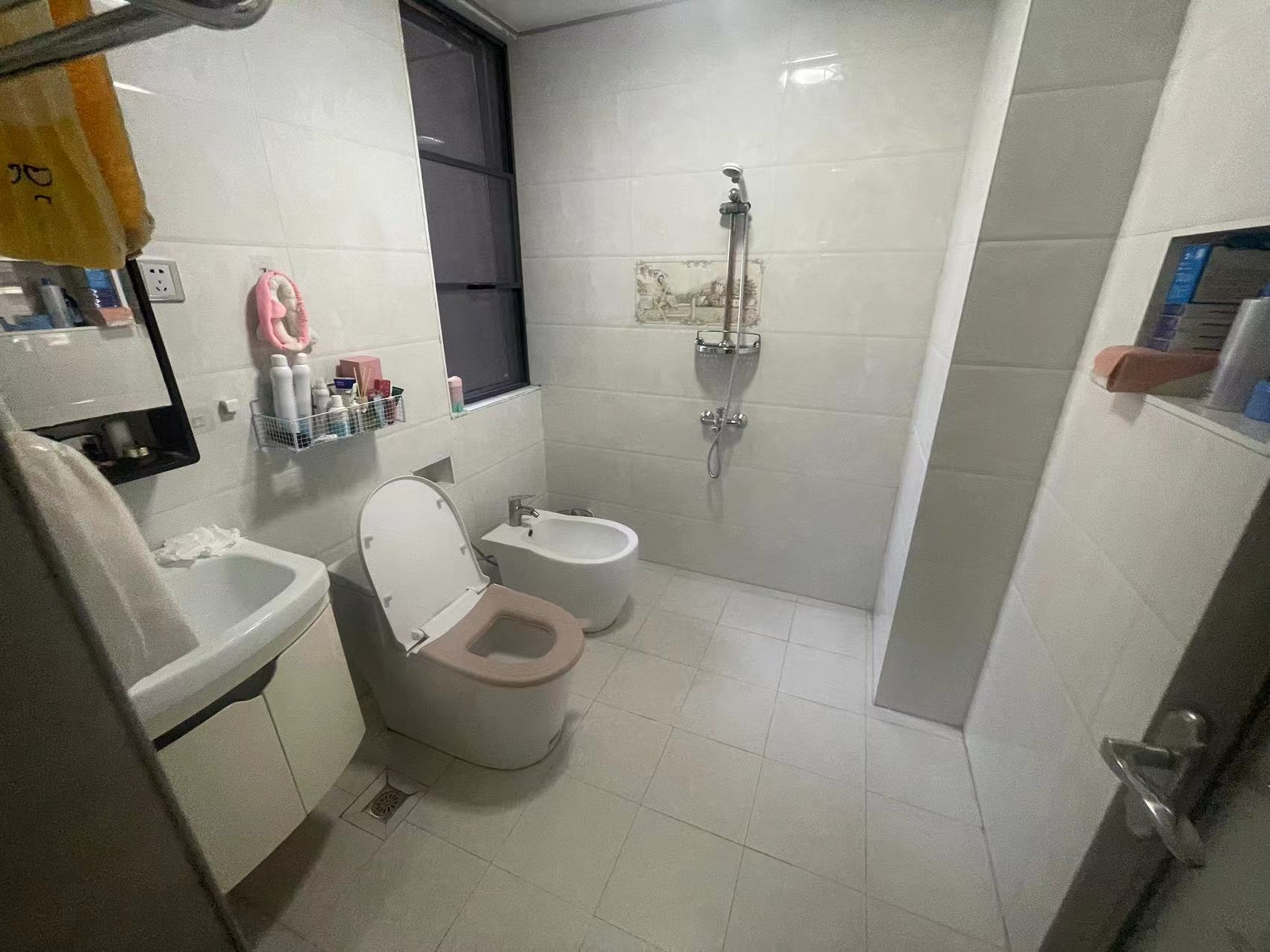 金质颐园 3室2厅2卫 68.8万 金质颐园 3室2厅2卫 68.8万室内图