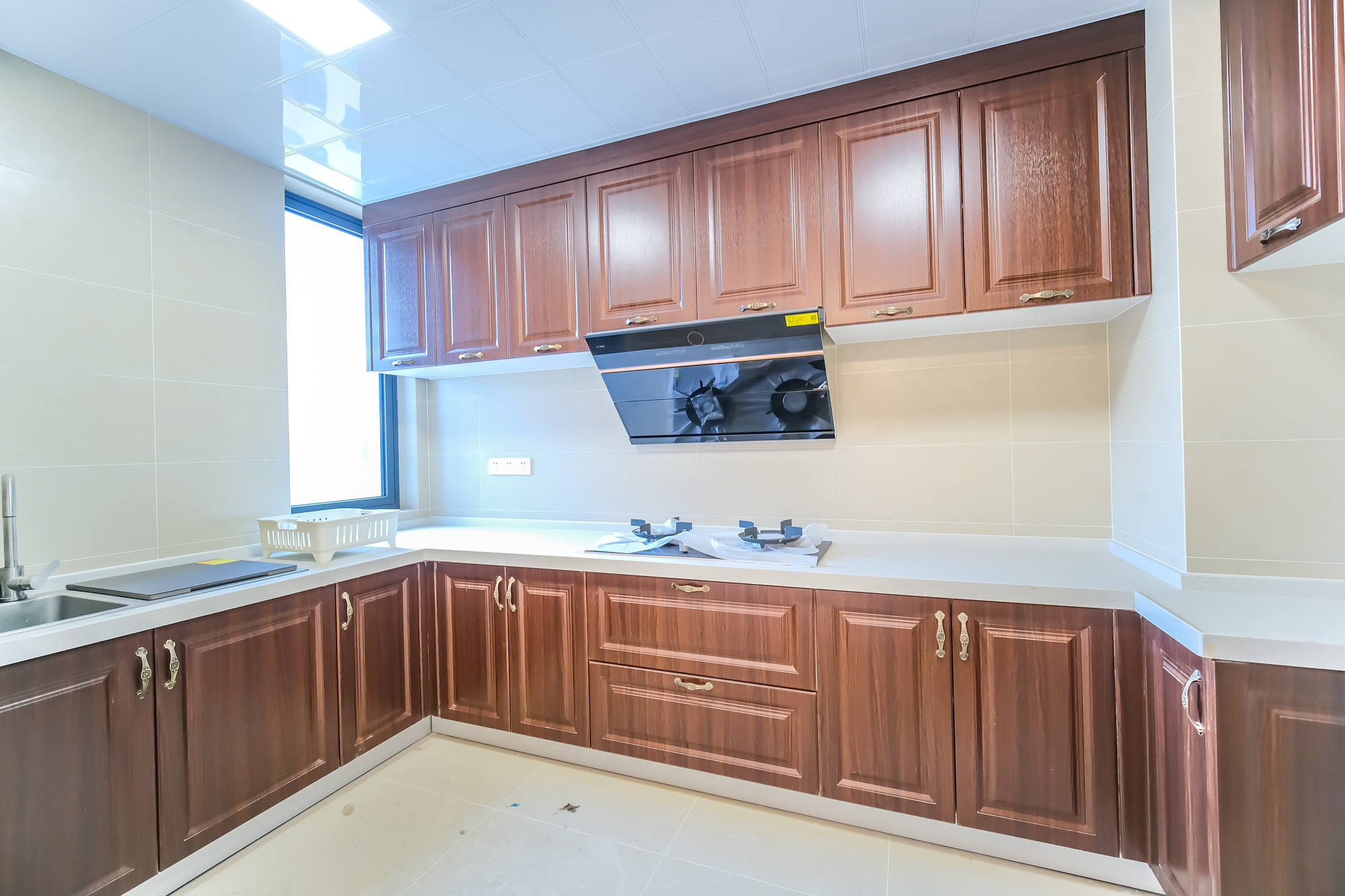 运达锦绣广场  5室2厅3卫    300.0万 运达锦绣广场  5室2厅3卫    300.0万厨房