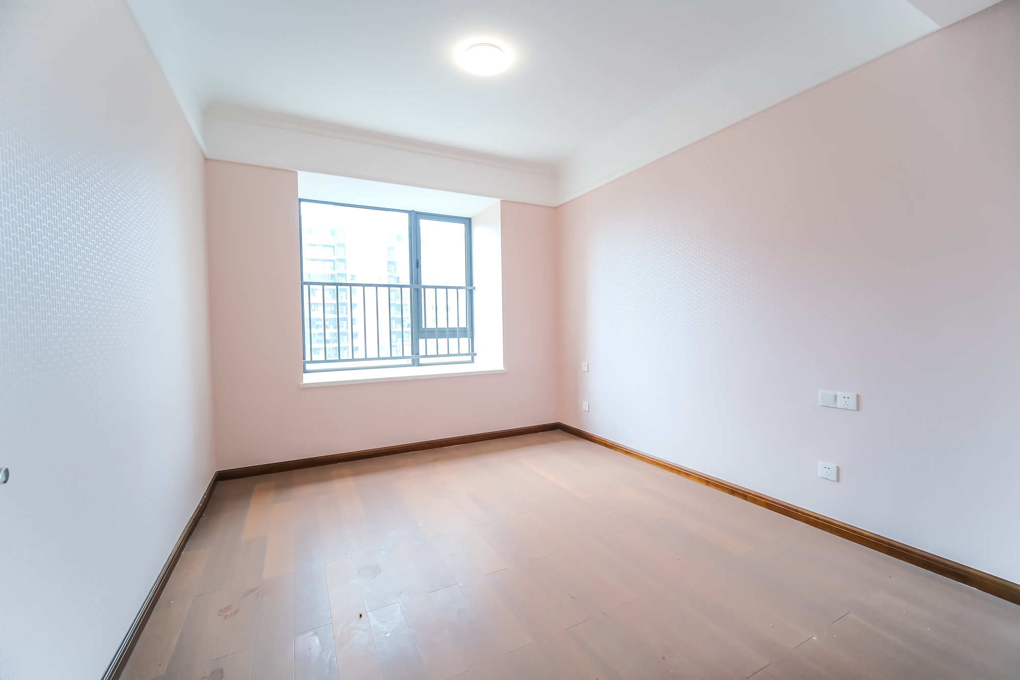 运达锦绣广场  5室2厅3卫    300.0万 运达锦绣广场  5室2厅3卫    300.0万卧室