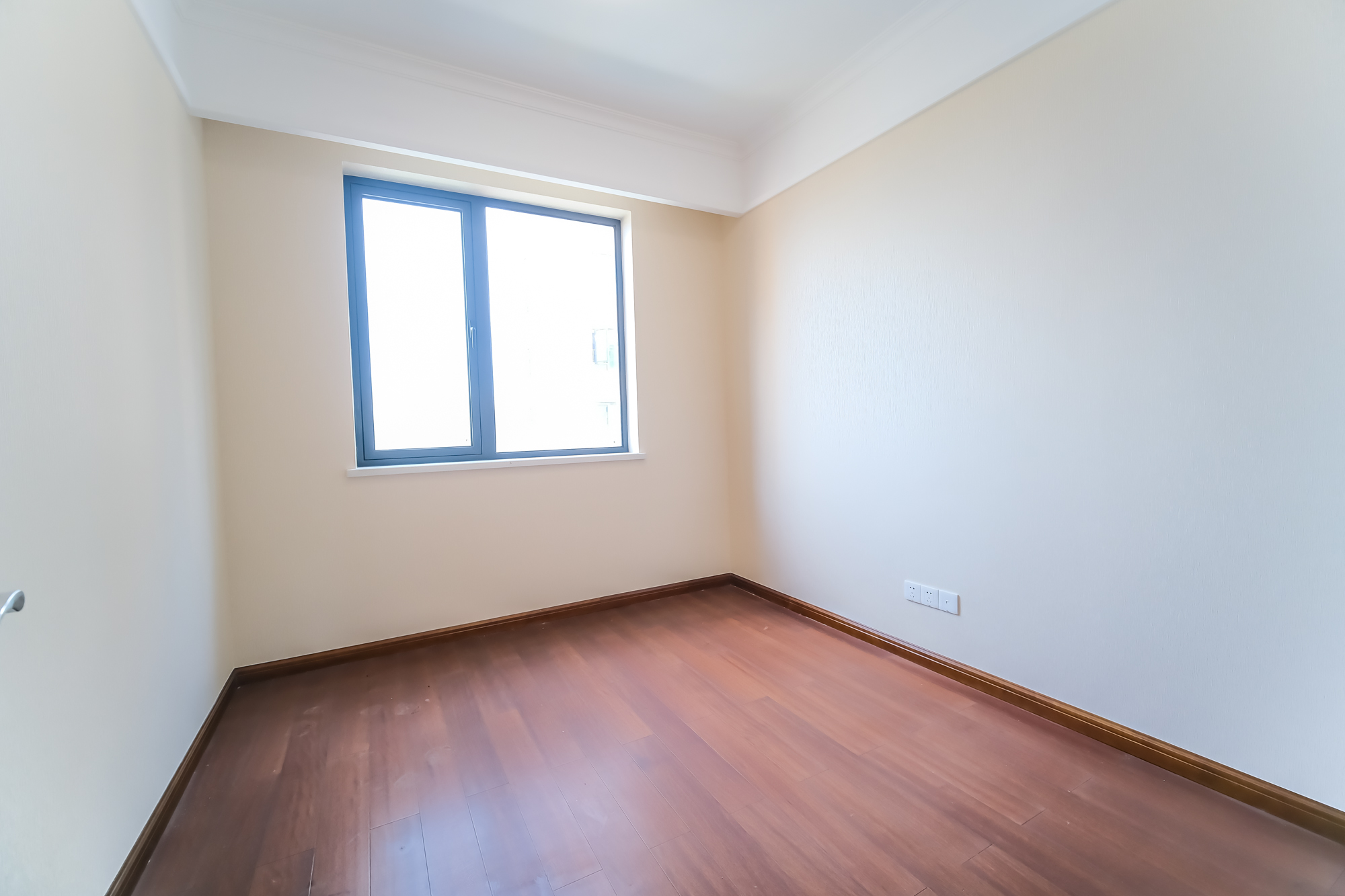 运达锦绣广场  5室2厅3卫    300.0万 运达锦绣广场  5室2厅3卫    300.0万卧室