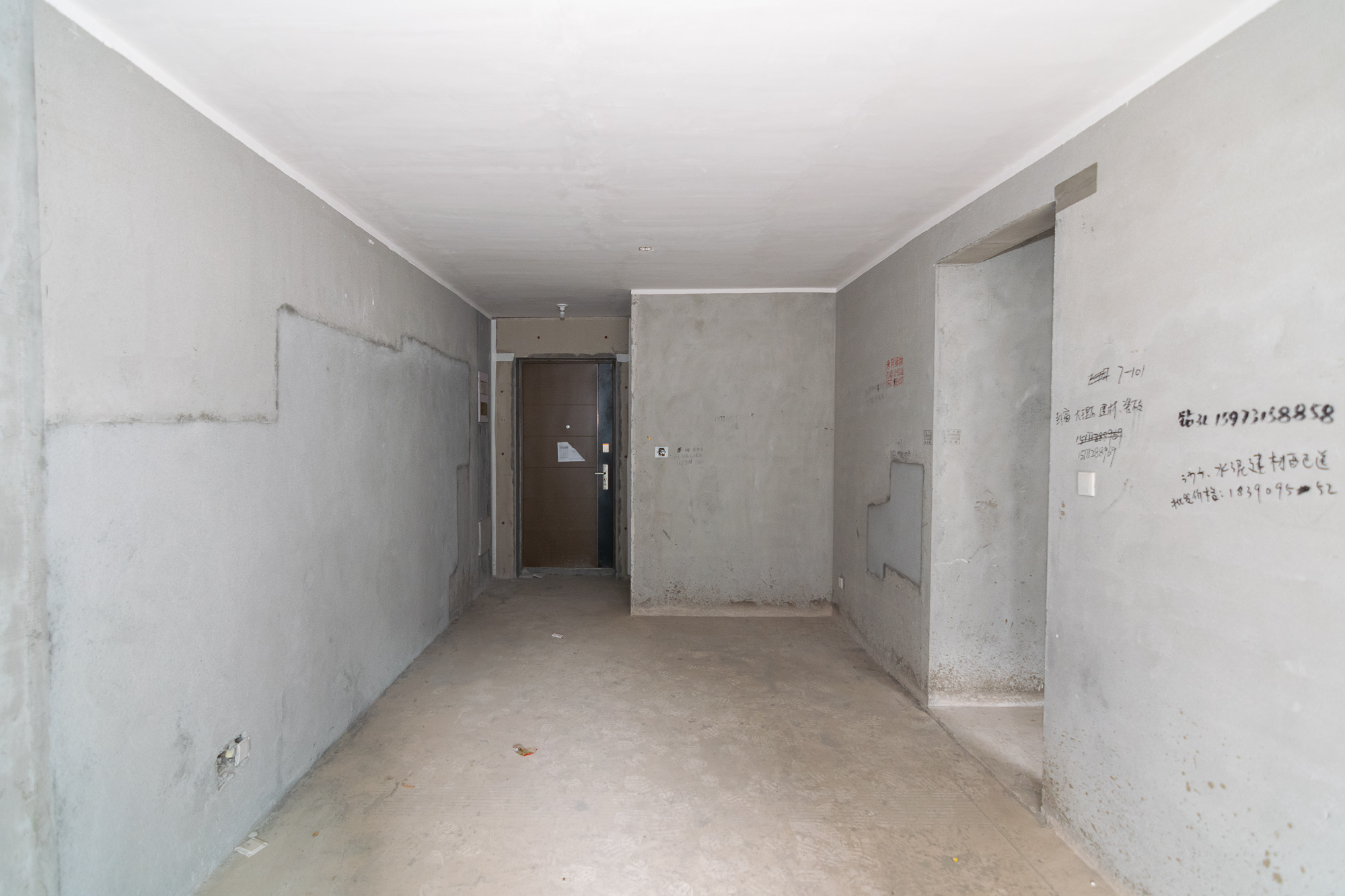 金辉优步学府 3室2厅2卫 77.0万 金辉优步学府 3室2厅2卫 77.0万客厅