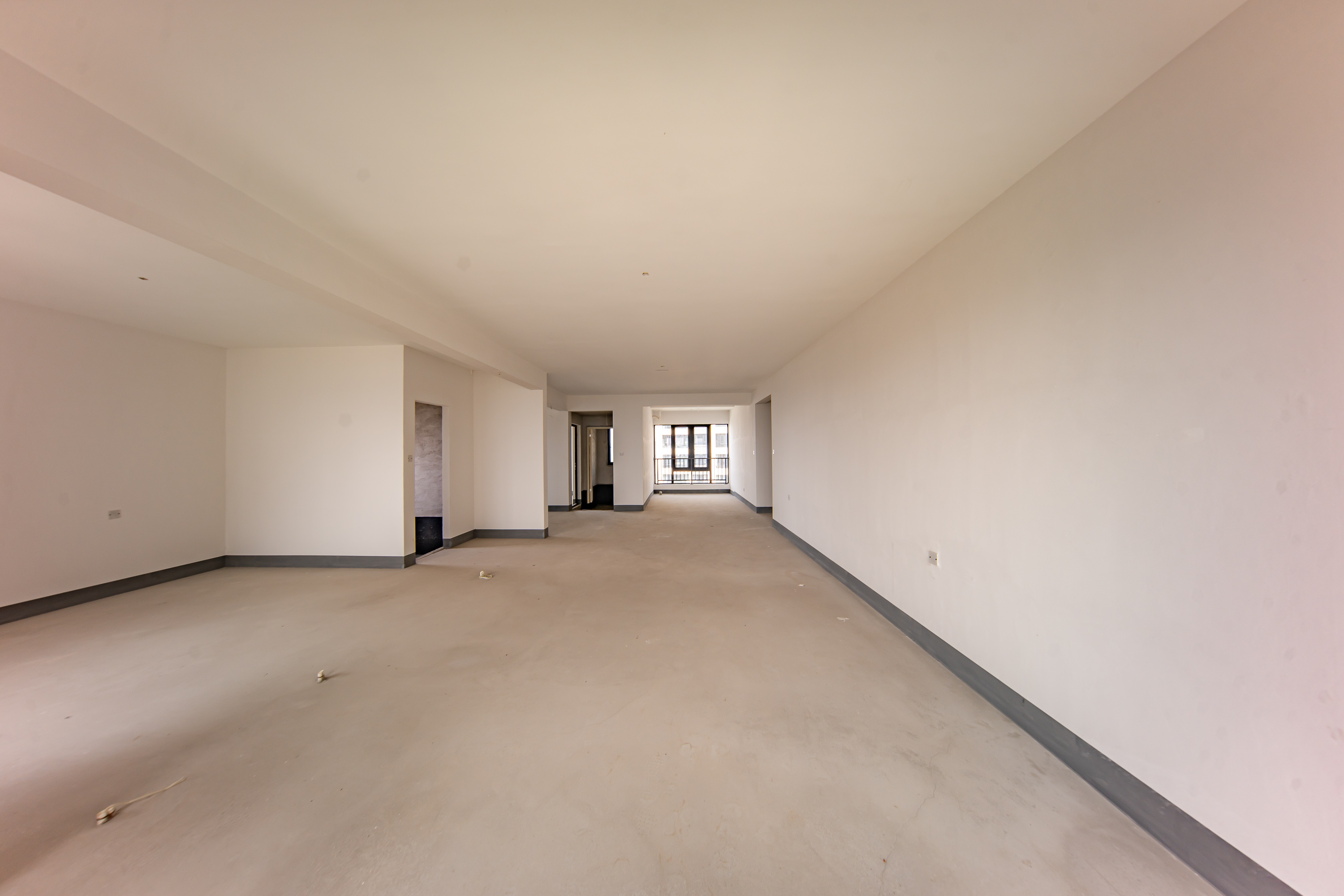 建投象山国际  4室2厅2卫    150.0万客厅