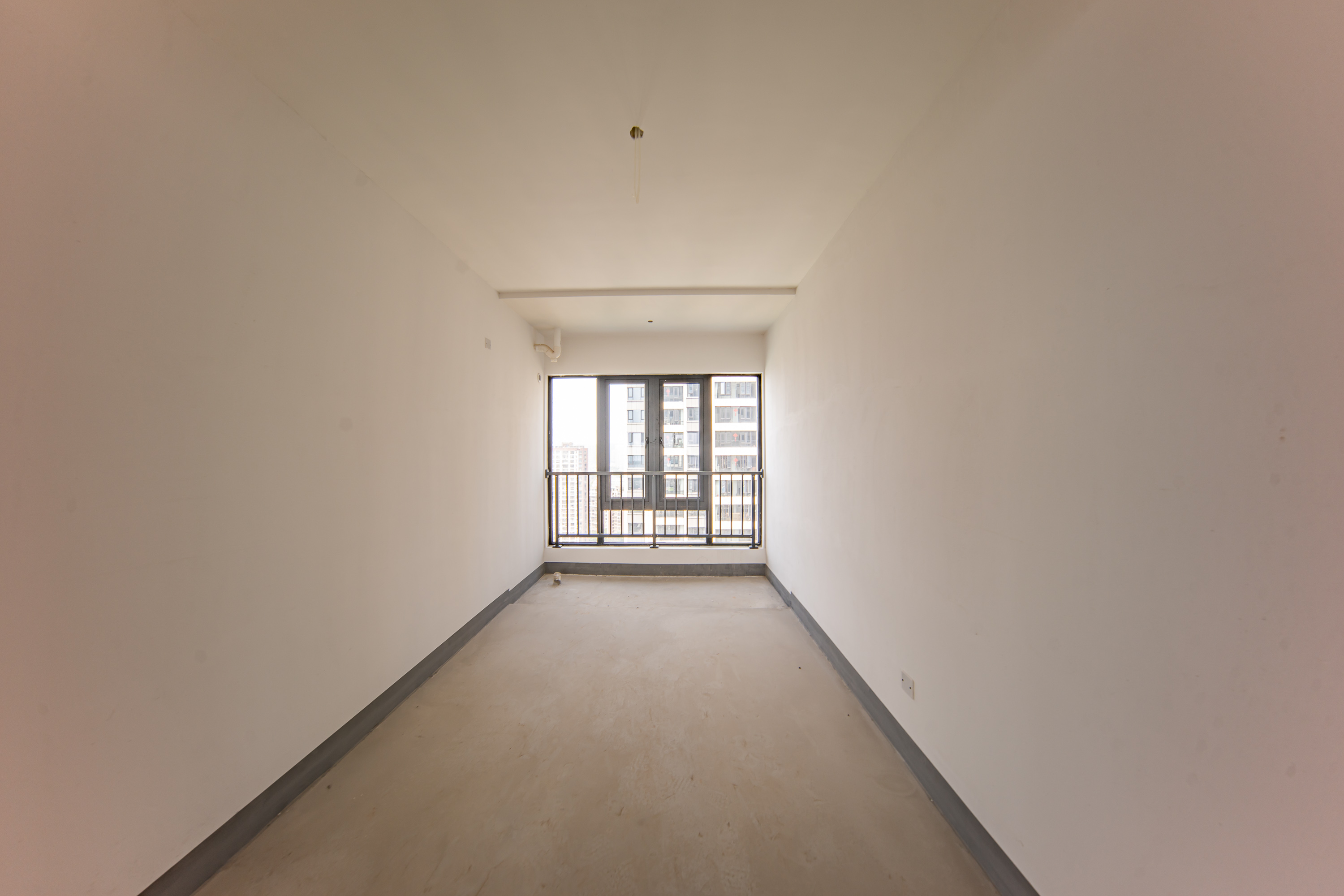 建投象山国际  4室2厅2卫    150.0万卧室