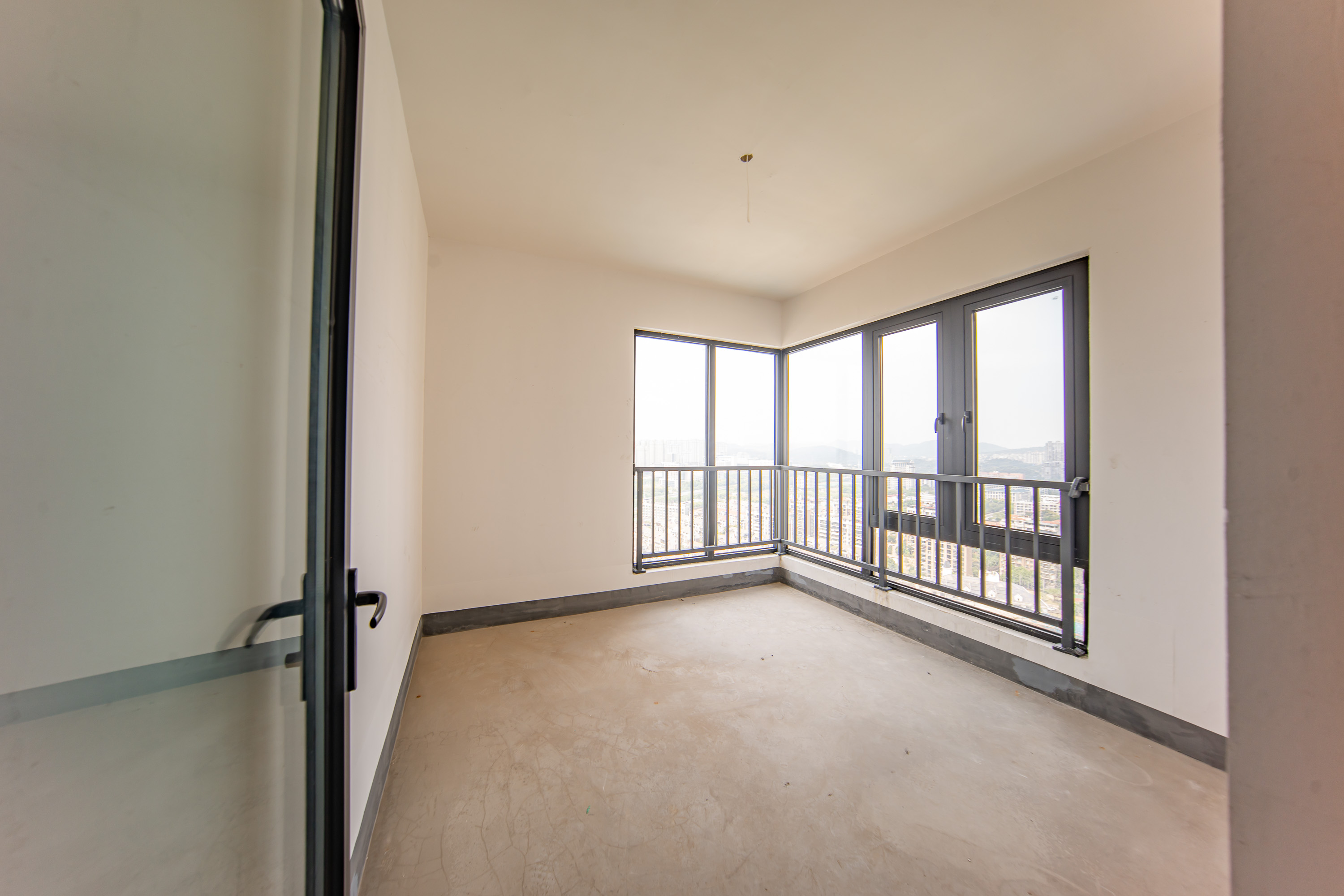 建投象山国际  4室2厅2卫    150.0万卧室