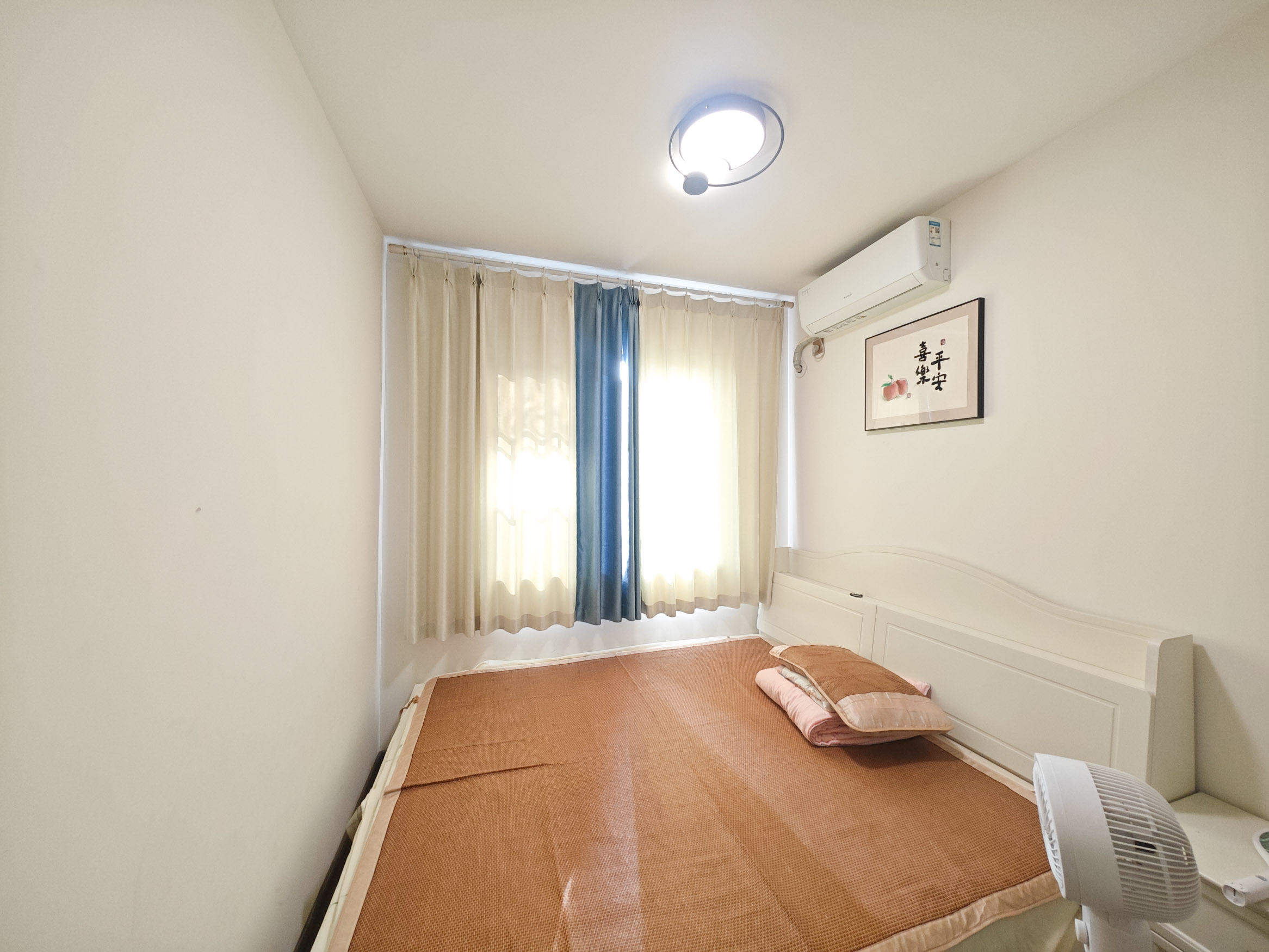 中建嘉和城  3室2厅1卫   96.00万卧室