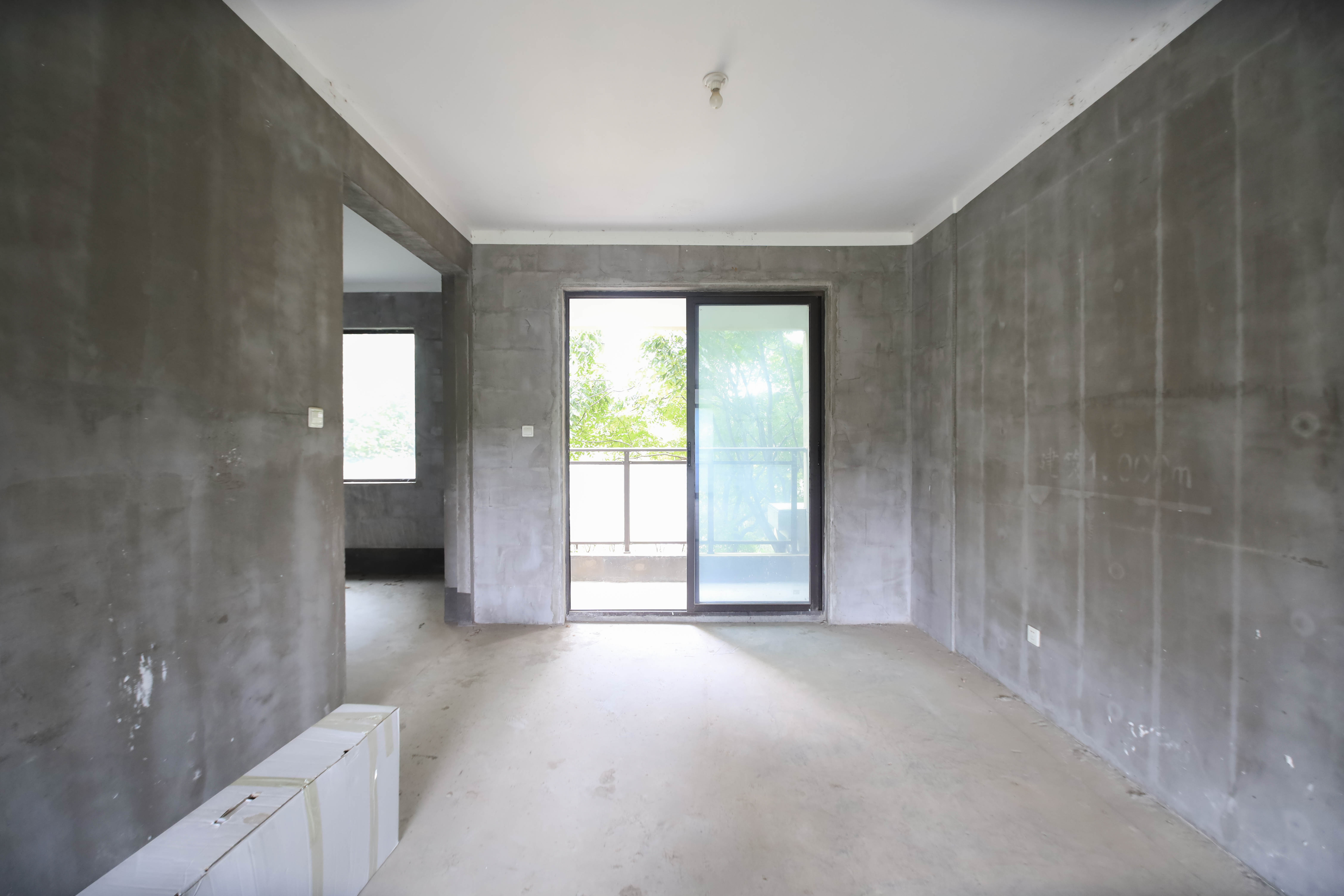 长房半岛蓝湾（观山月）  5室2厅3卫   230.00万其他