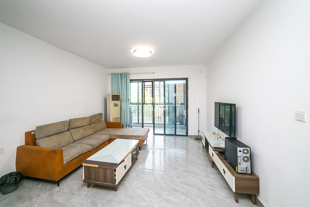 荣盛花语书苑  4室2厅2卫    128.0万