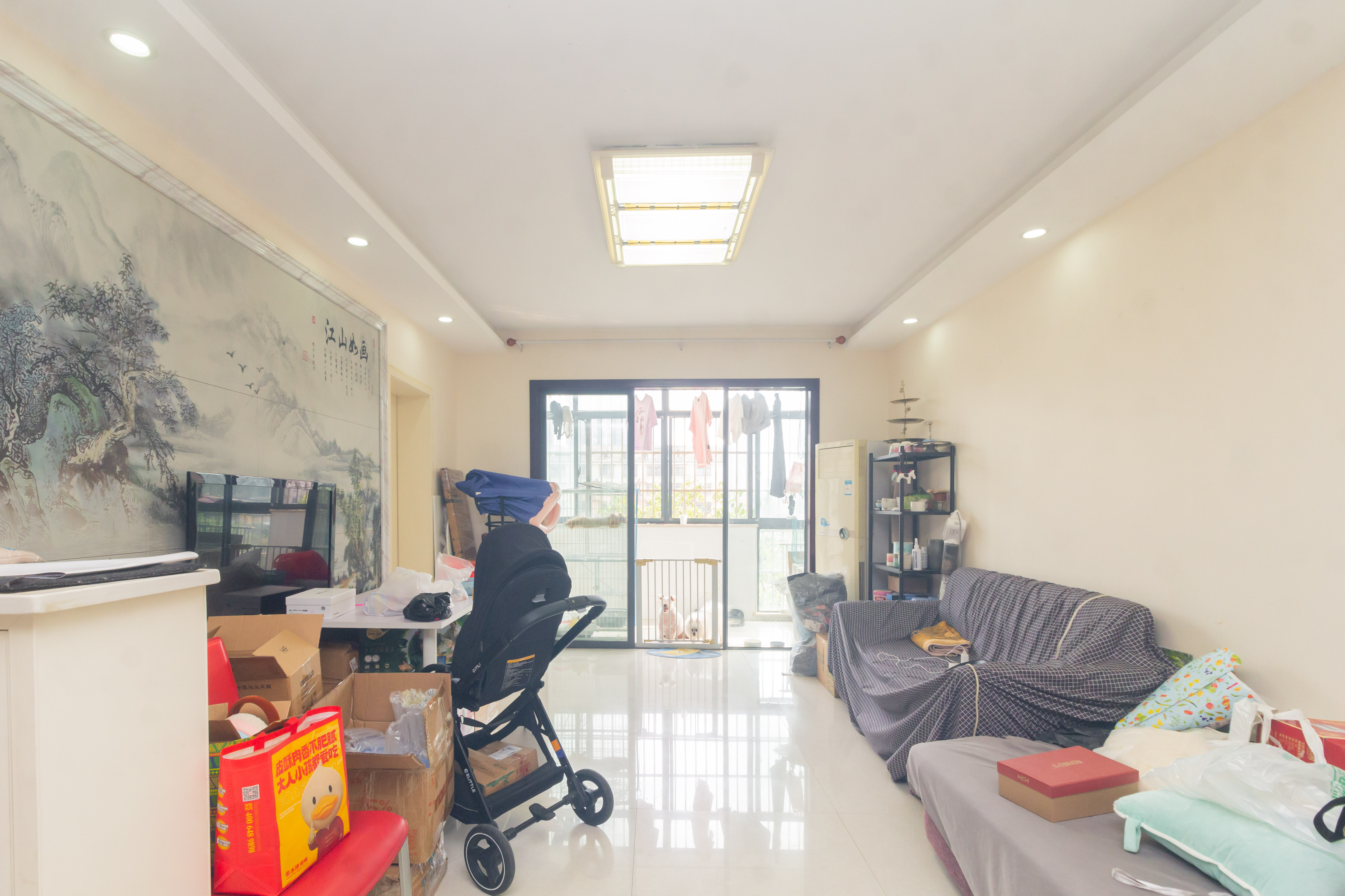 中国铁建国际城一期  4室2厅2卫    81.8万 中国铁建国际城一期  4室2厅2卫    81.8万