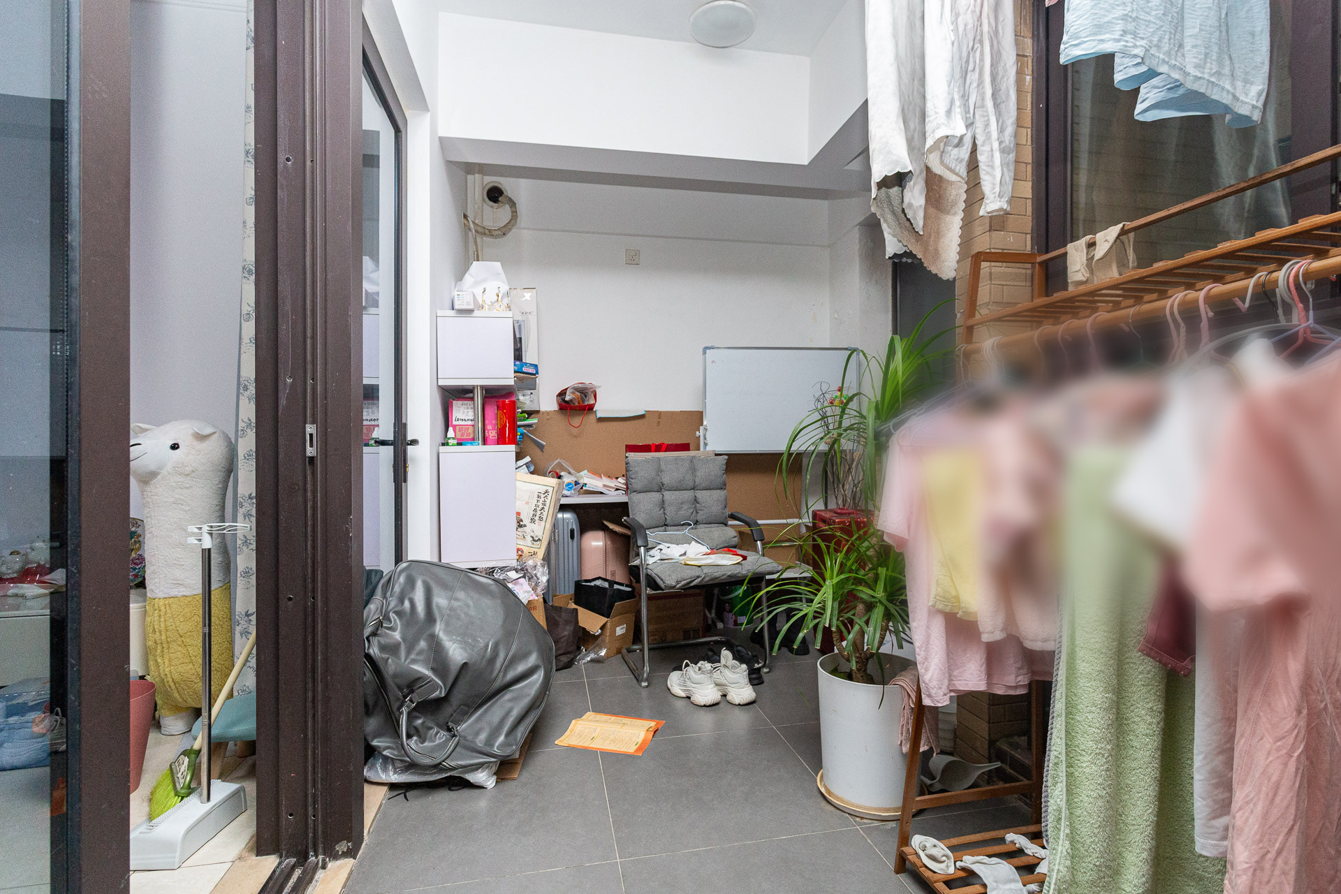 时代倾城一期  4室2厅1卫   105.00万阳台