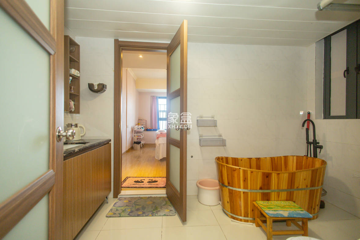 碧桂园威尼斯城  2室1厅1卫    62.8万 碧桂园威尼斯城  2室1厅1卫    62.8万卫生间