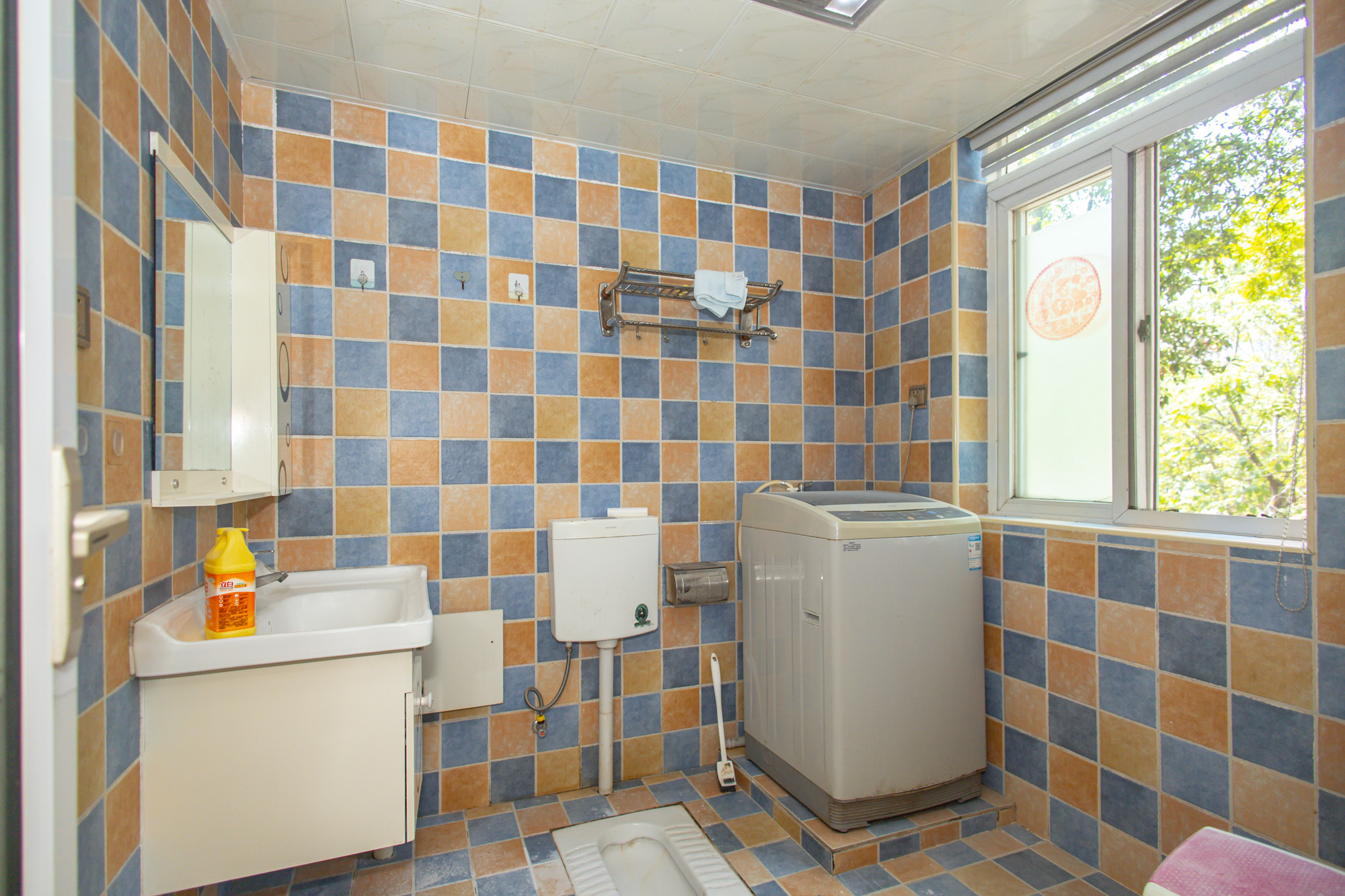 山水芙蓉国际新城 3室2厅1卫 69.8万 山水芙蓉国际新城 3室2厅1卫 69.8万卫生间