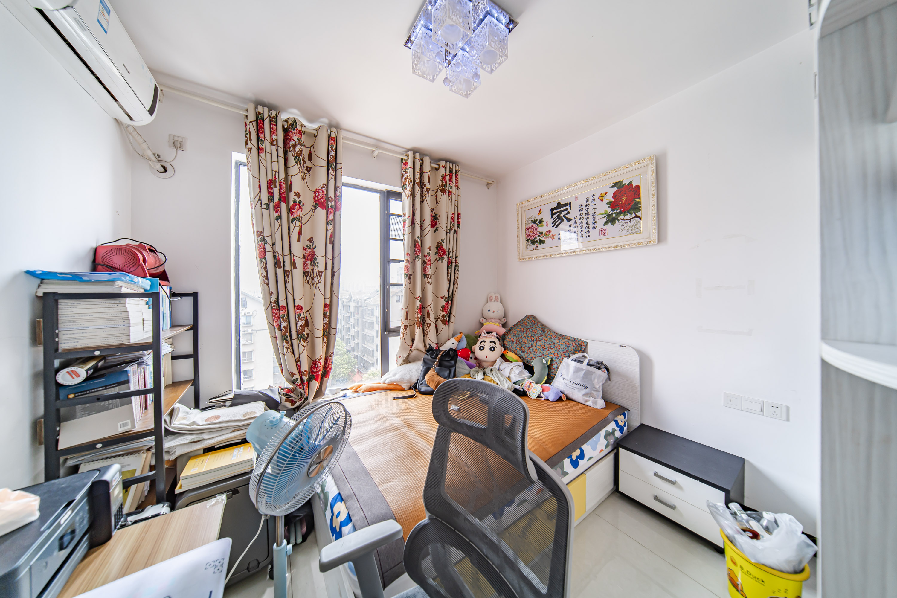 阳光100三期 2室2厅1卫 73.0万 阳光100三期 2室2厅1卫 73.0万卧室