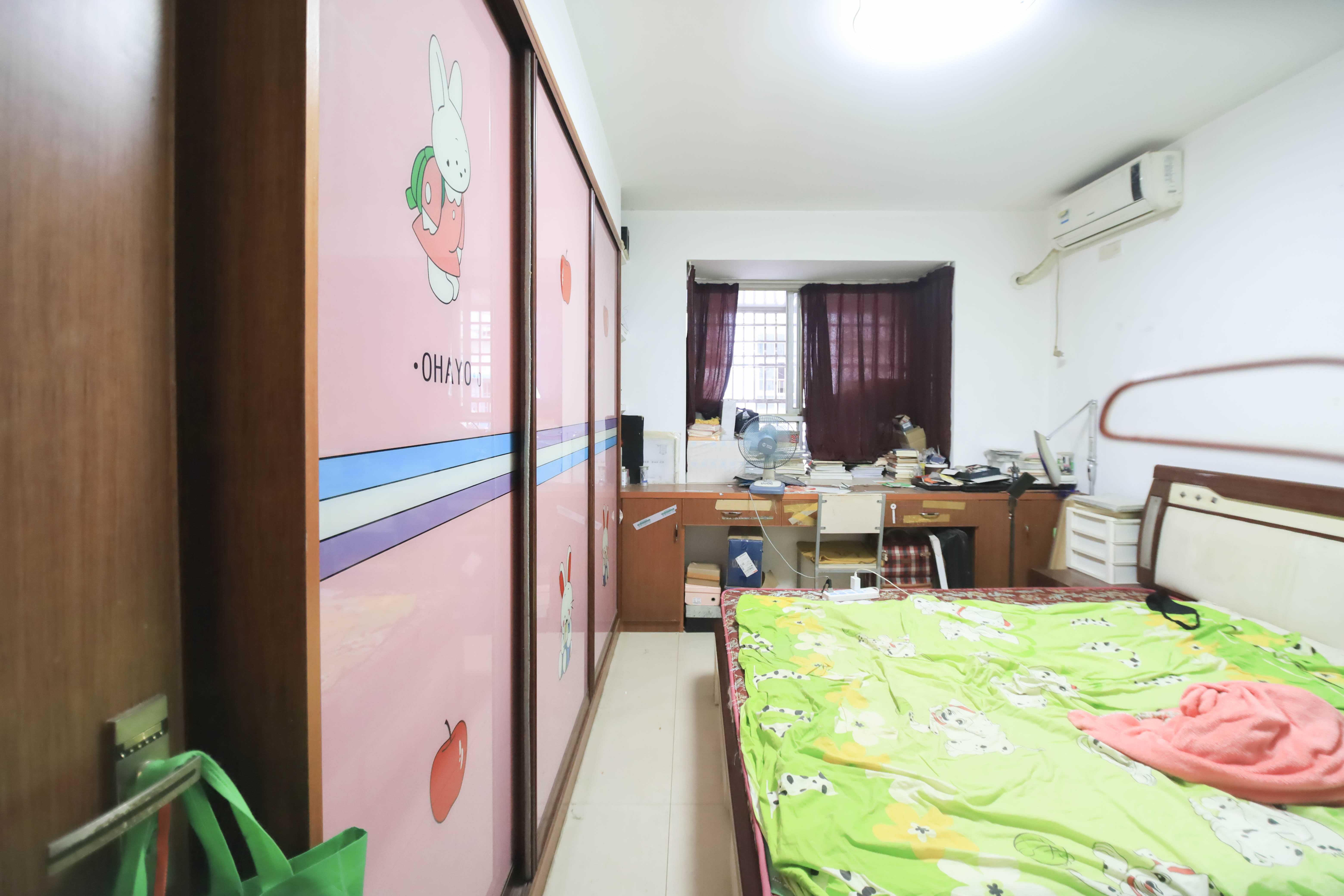 莲湖汽车饰品城（莲湖公寓）  2室1厅1卫   48.00万卧室