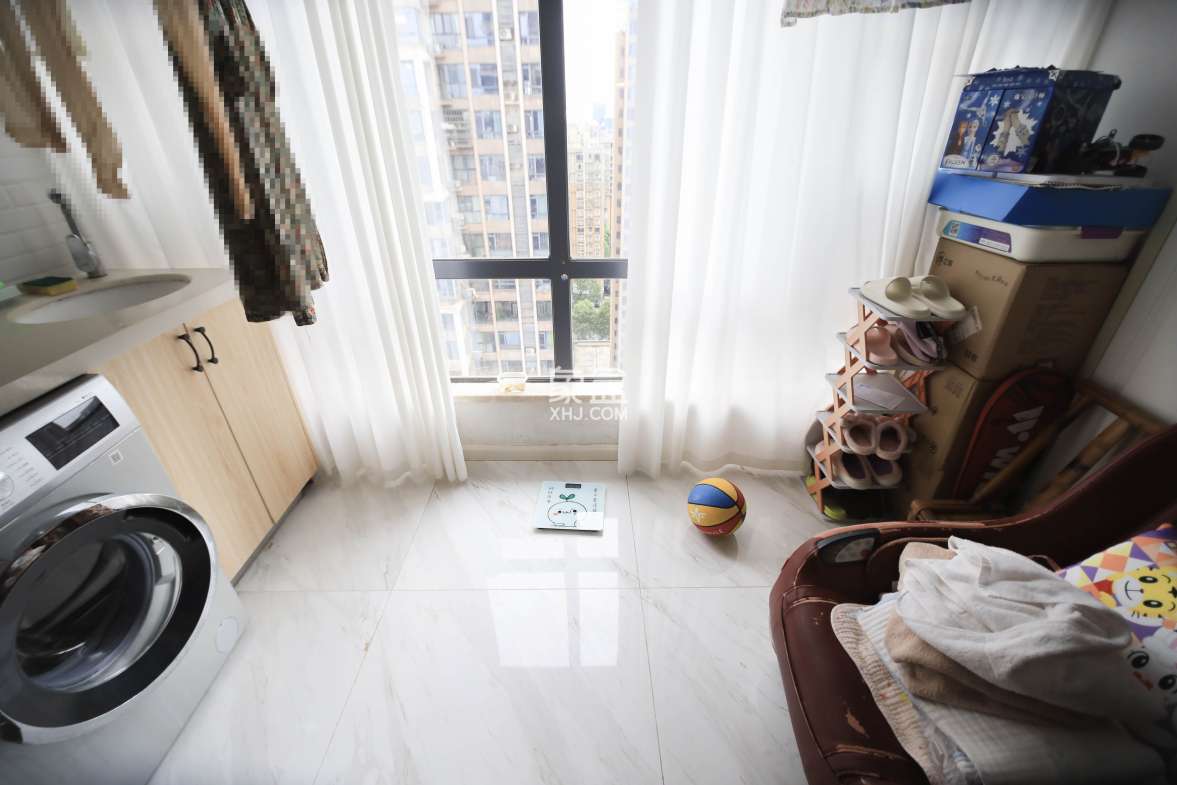 潇湘名城(新里程潇湘名城)  3室2厅2卫    96.8万 潇湘名城(新里程潇湘名城)  3室2厅2卫    96.8万其他