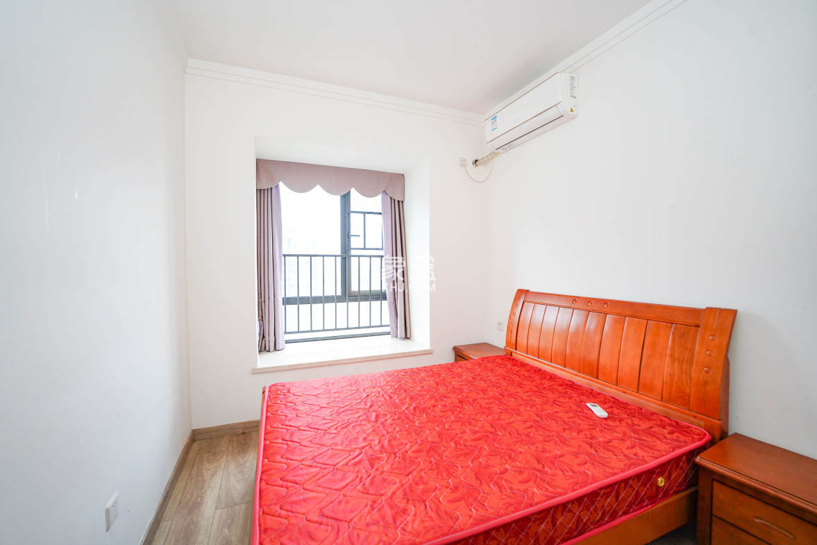 汇金城/嘉华城(二期、三期) 4室2厅2卫 172.0万 汇金城/嘉华城(二期、三期) 4室2厅2卫 172.0万卧室