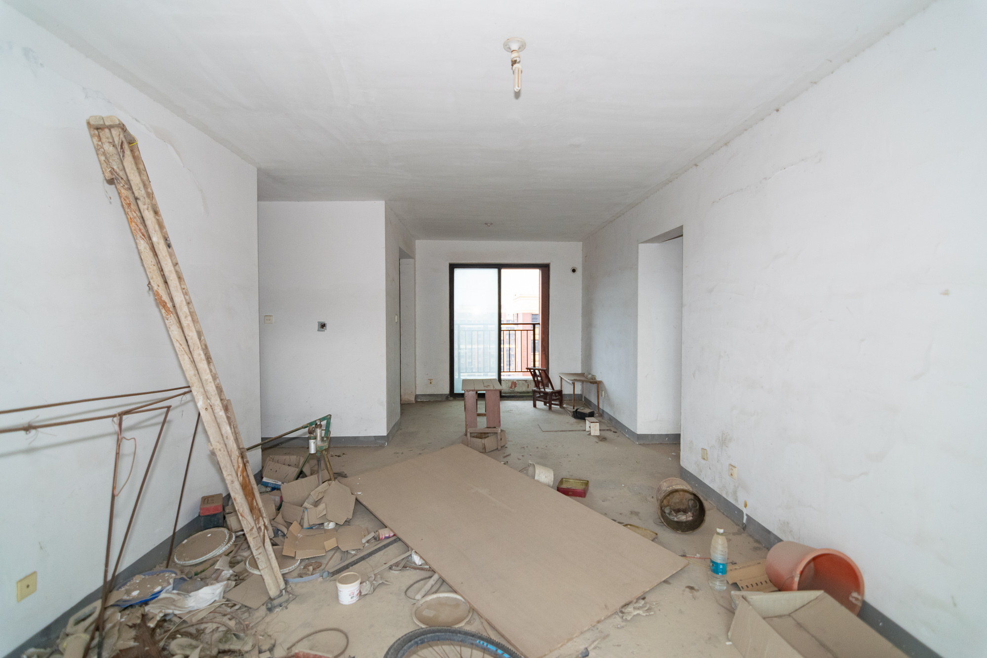 新城国际花都 3室2厅1卫 58.0万 新城国际花都 3室2厅1卫 58.0万客厅