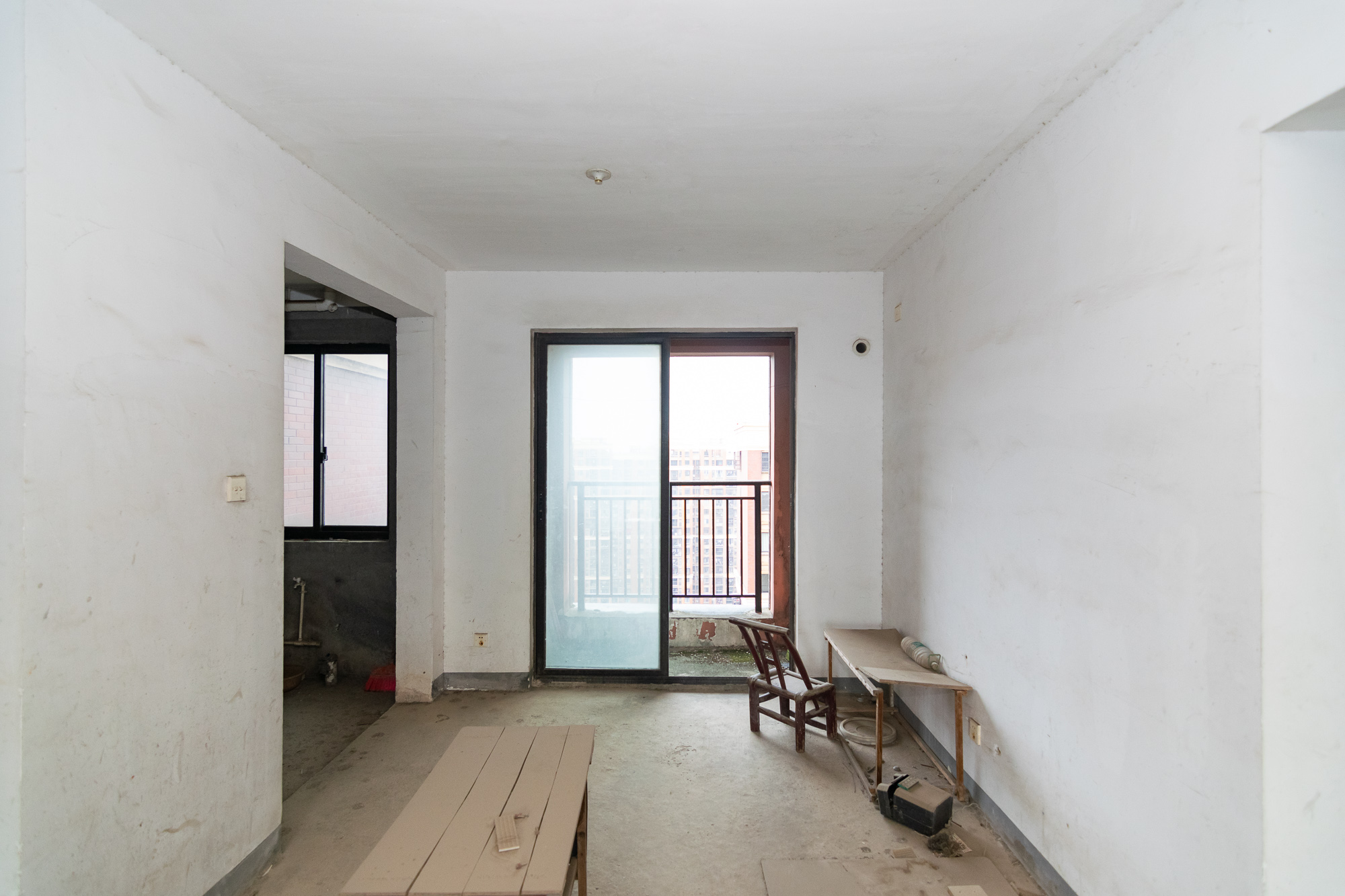 新城国际花都 3室2厅1卫 58.0万 新城国际花都 3室2厅1卫 58.0万客厅