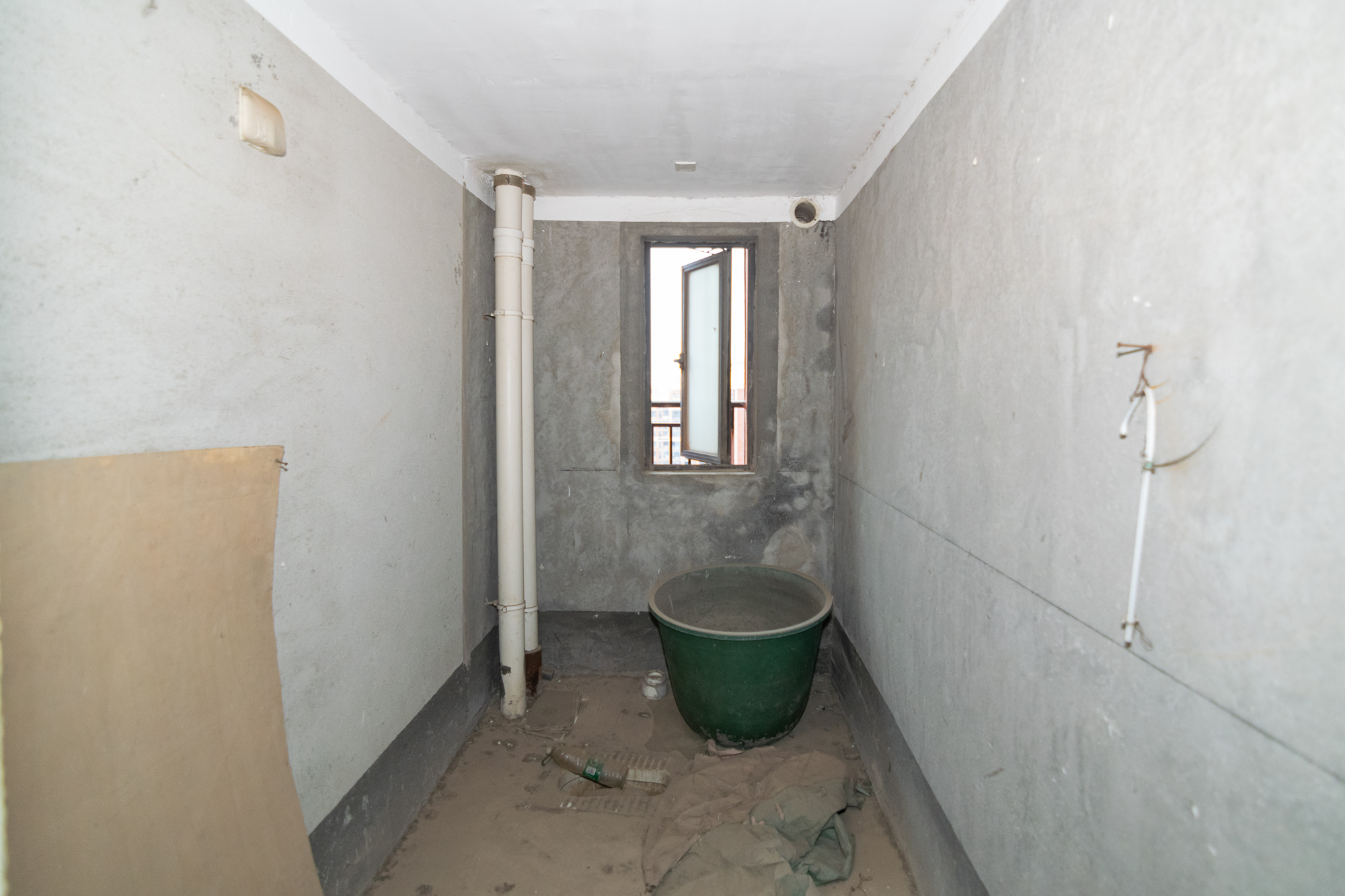 新城国际花都 3室2厅1卫 58.0万 新城国际花都 3室2厅1卫 58.0万卫生间