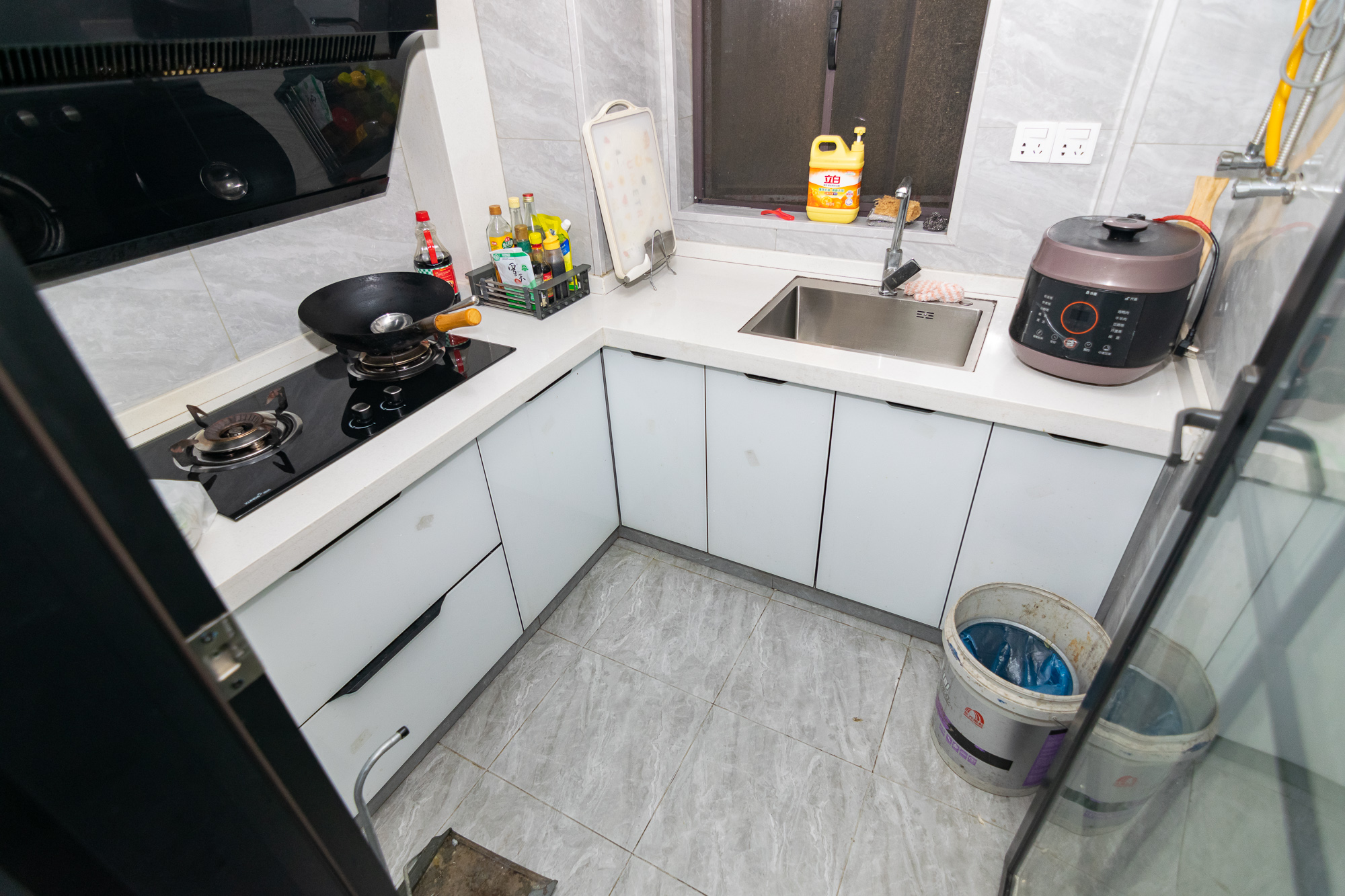 大汉汉府一期 2室2厅1卫 35.0万 大汉汉府一期 2室2厅1卫 35.0万厨房