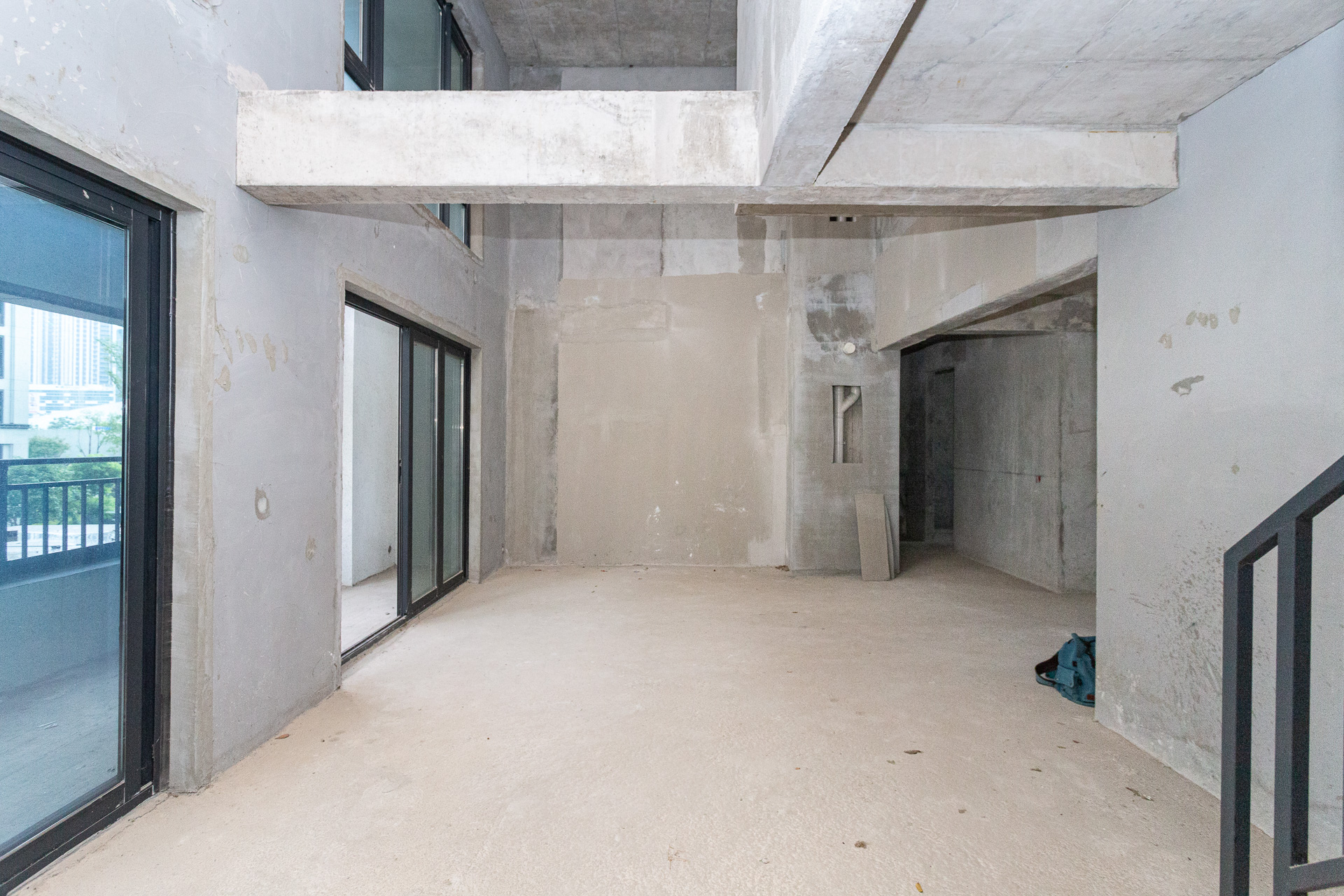 越秀湘江星汇城一期  5室2厅3卫    195.0万客厅