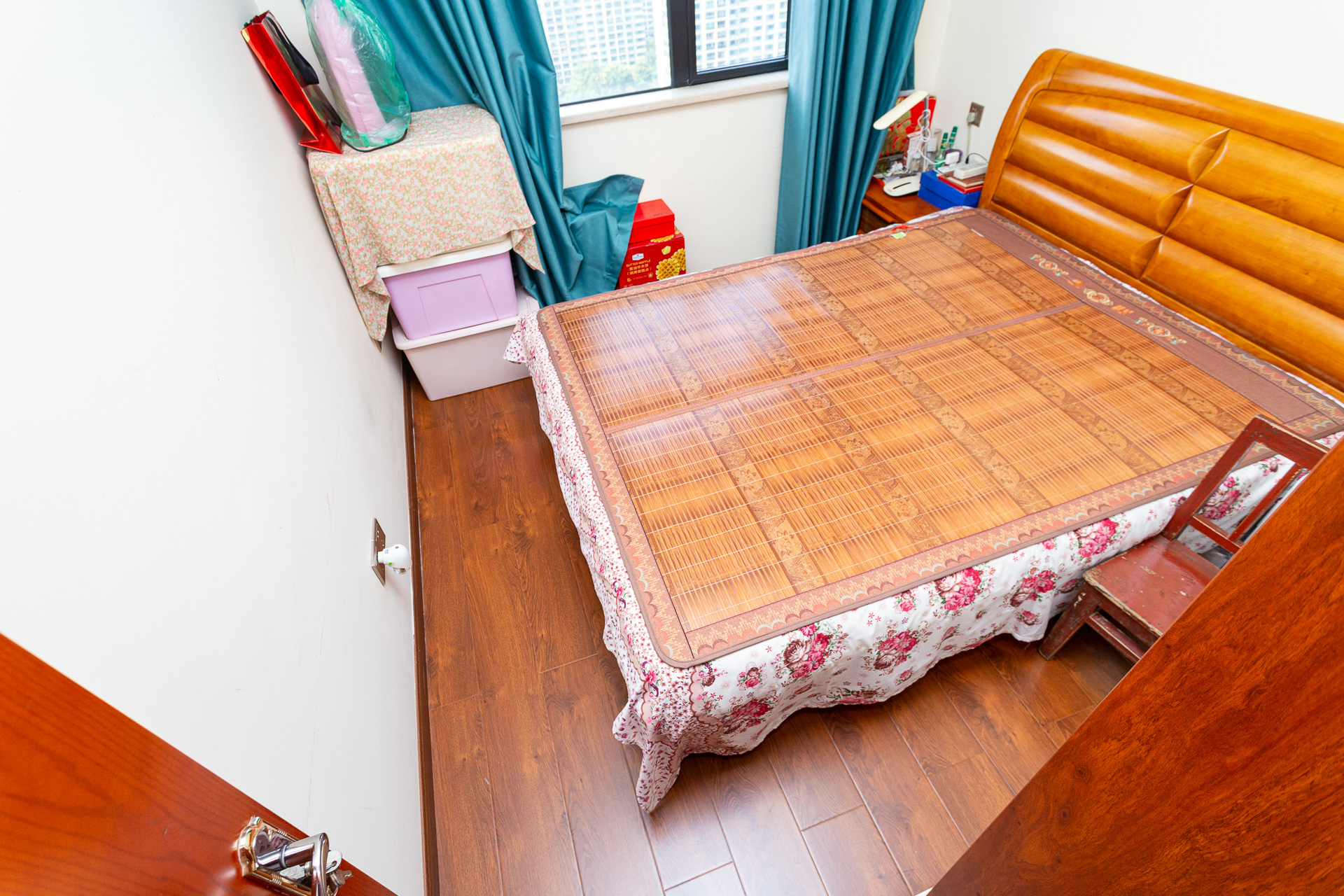 润和之悦(金泽园) 4室2厅2卫 99.8万 润和之悦(金泽园) 4室2厅2卫 99.8万卧室