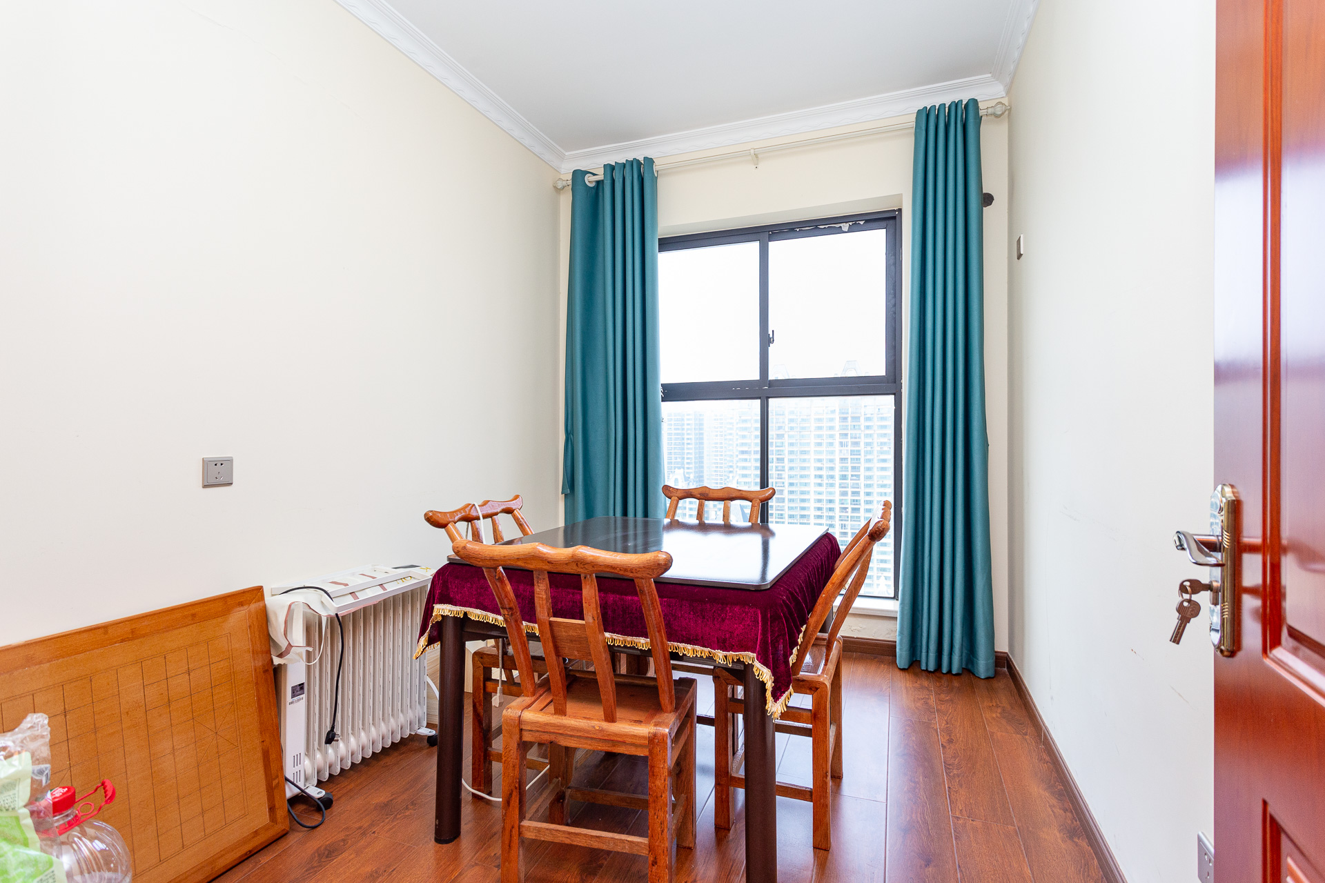 润和之悦(金泽园) 4室2厅2卫 99.8万 润和之悦(金泽园) 4室2厅2卫 99.8万卧室