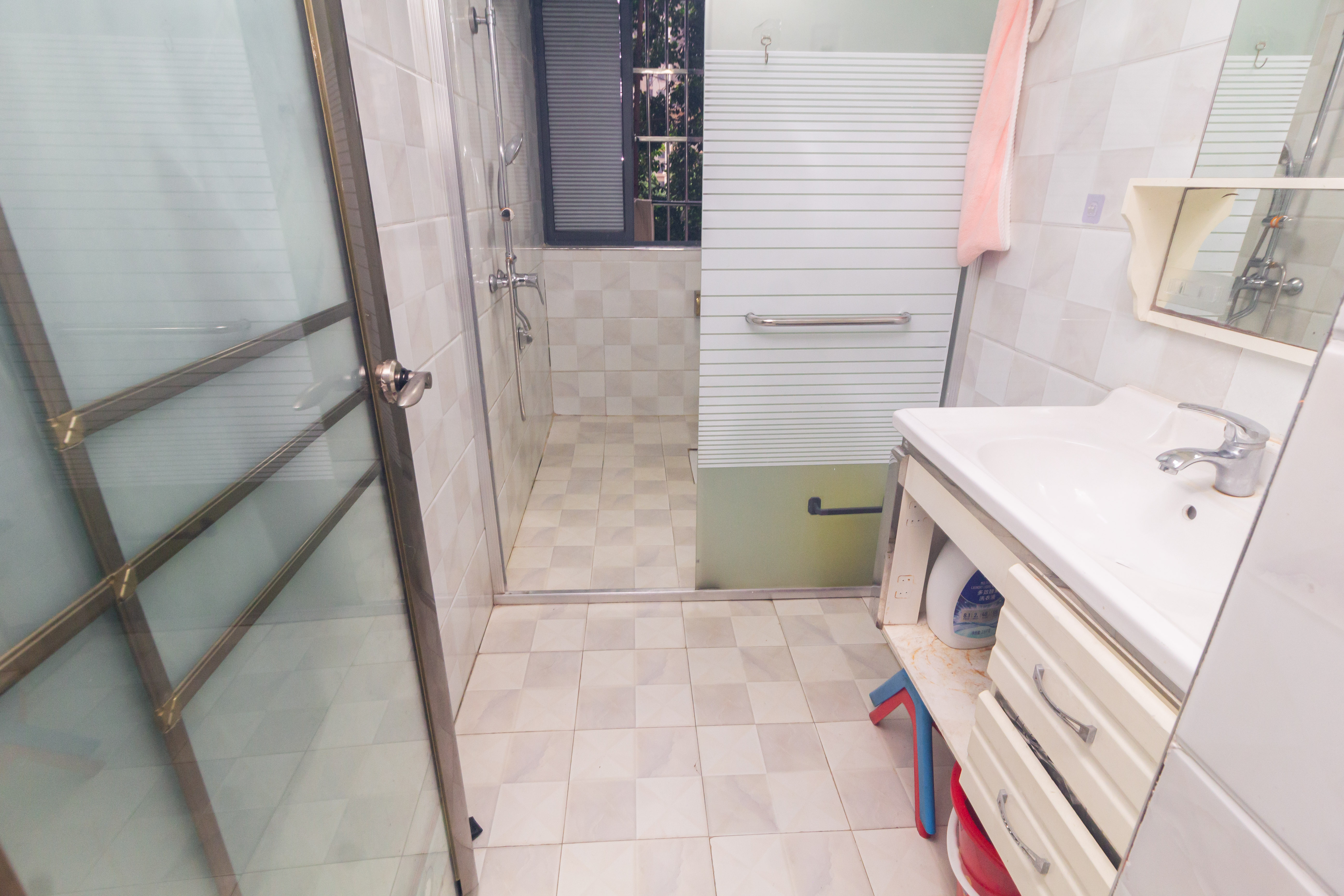 佳美紫郡  3室2厅1卫    68.8万 佳美紫郡  3室2厅1卫    68.8万卫生间