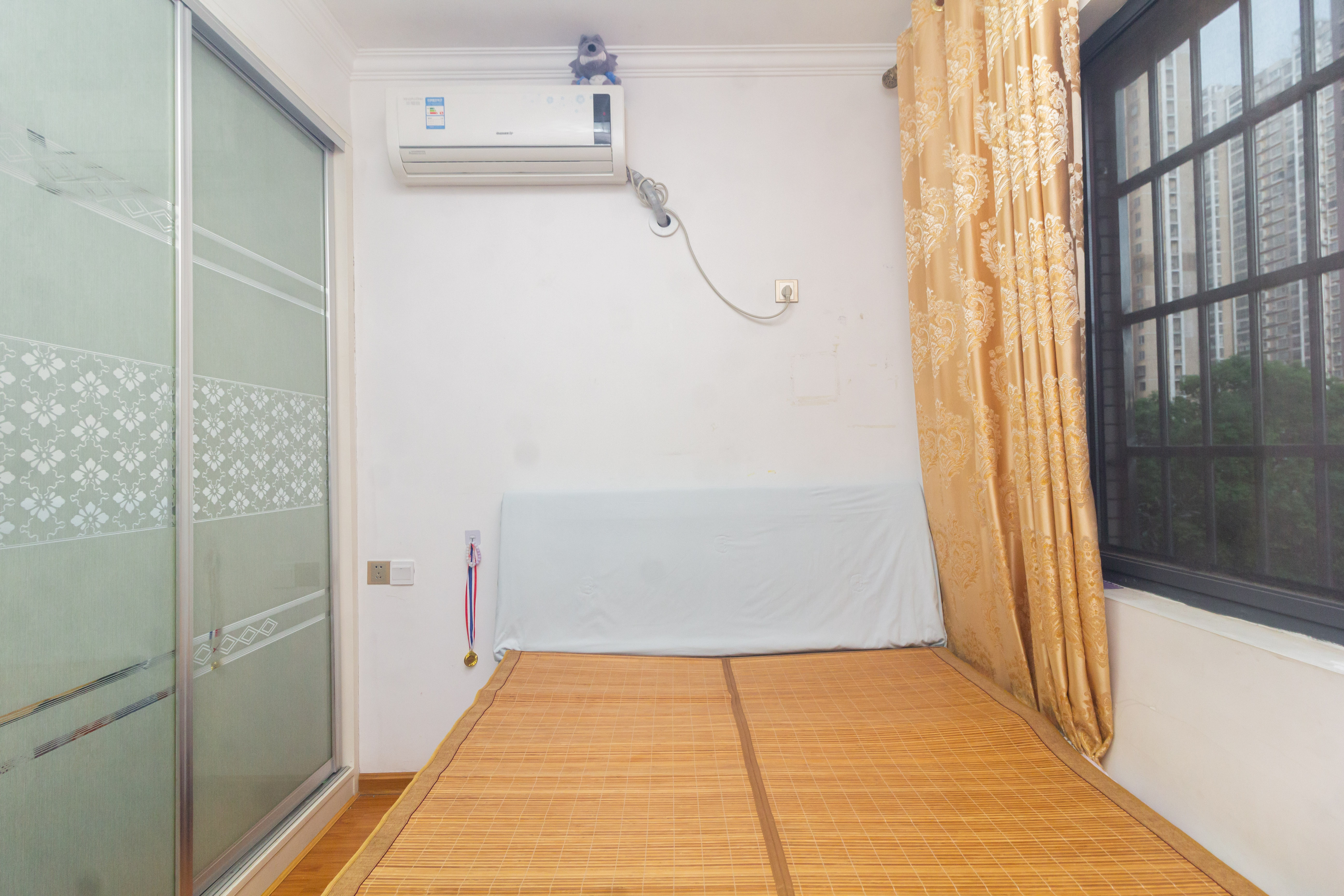 佳美紫郡  3室2厅1卫    68.8万 佳美紫郡  3室2厅1卫    68.8万卧室