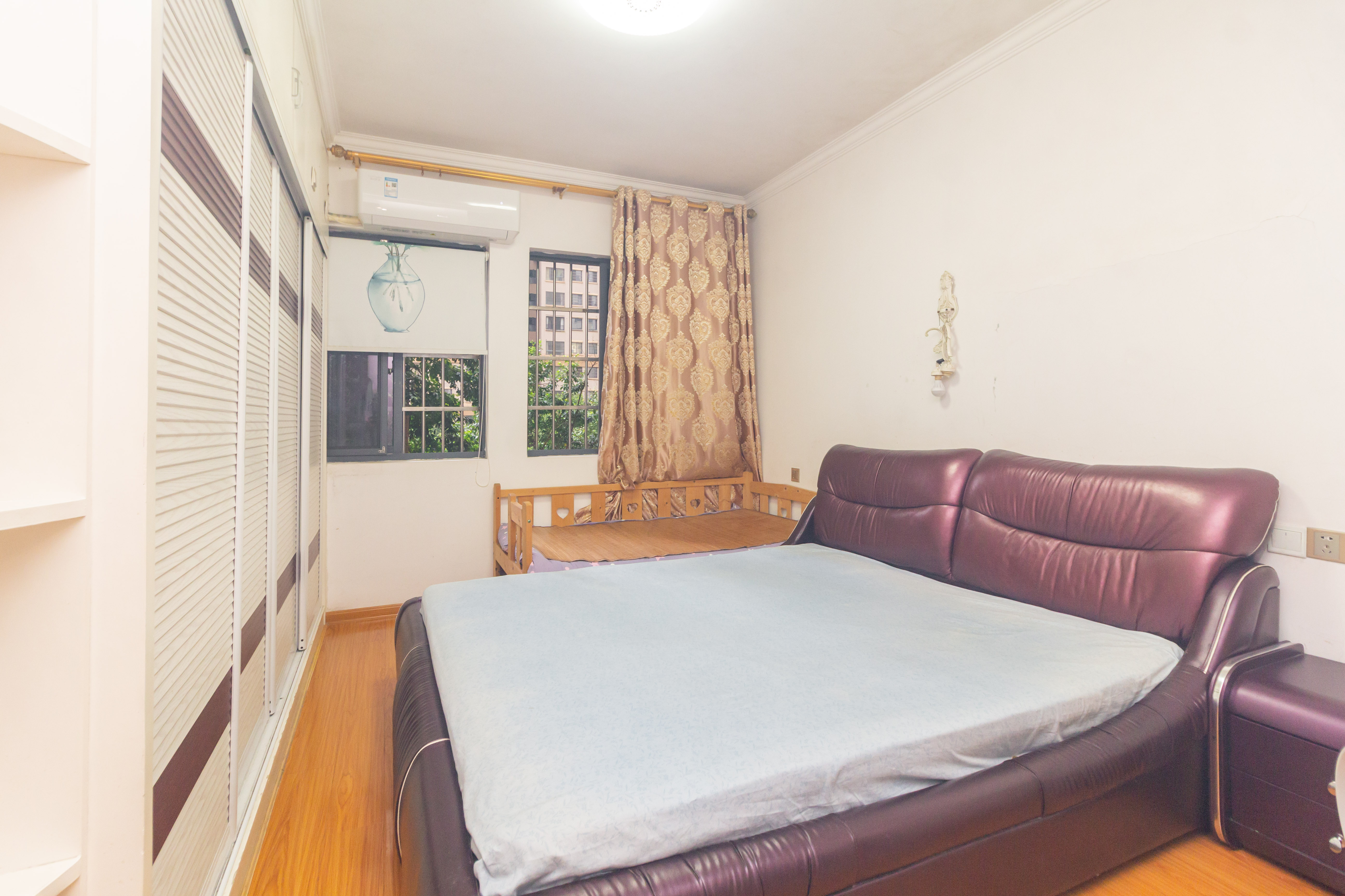 佳美紫郡  3室2厅1卫    68.8万 佳美紫郡  3室2厅1卫    68.8万卧室