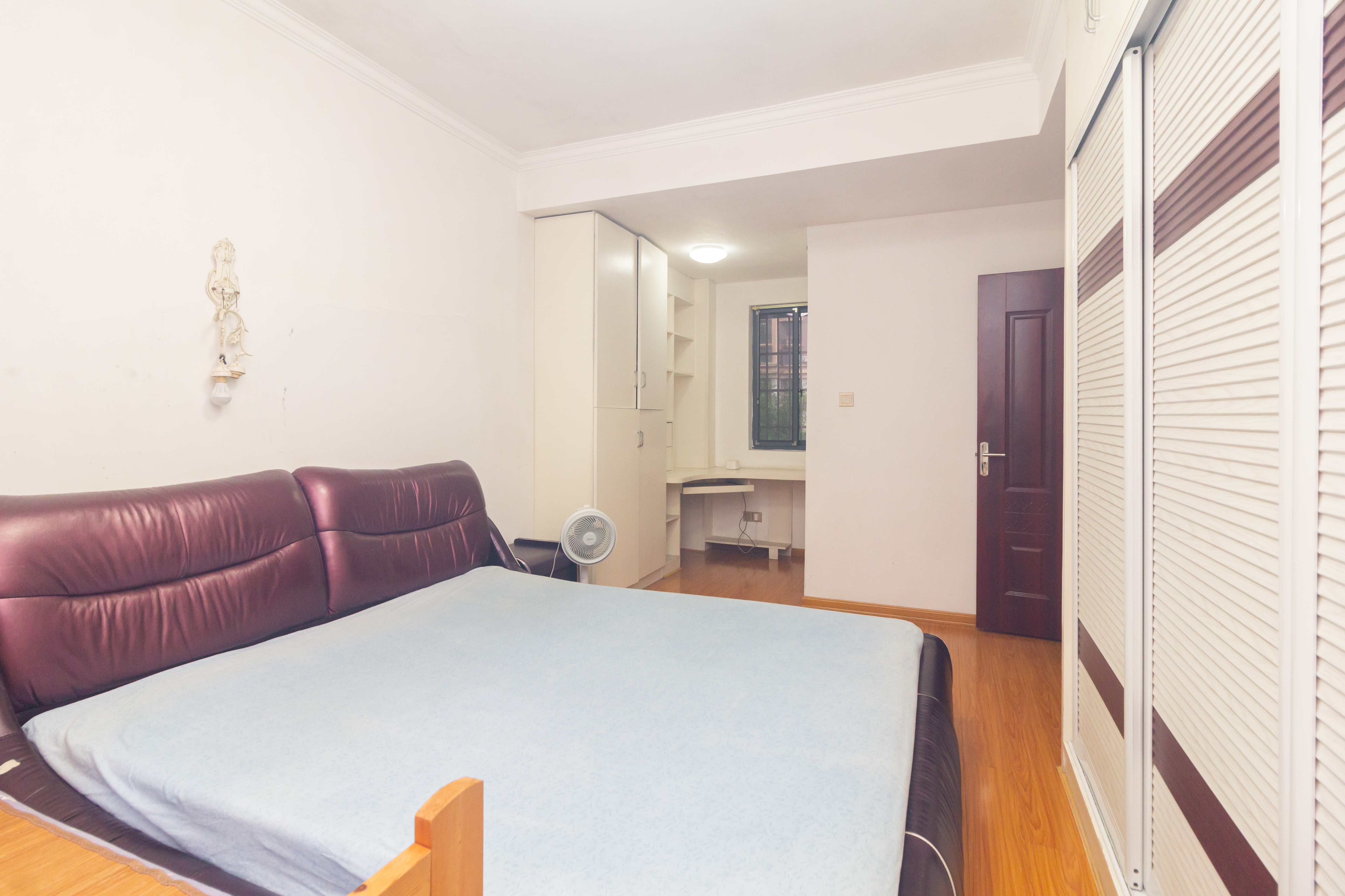 佳美紫郡  3室2厅1卫    68.8万 佳美紫郡  3室2厅1卫    68.8万卧室