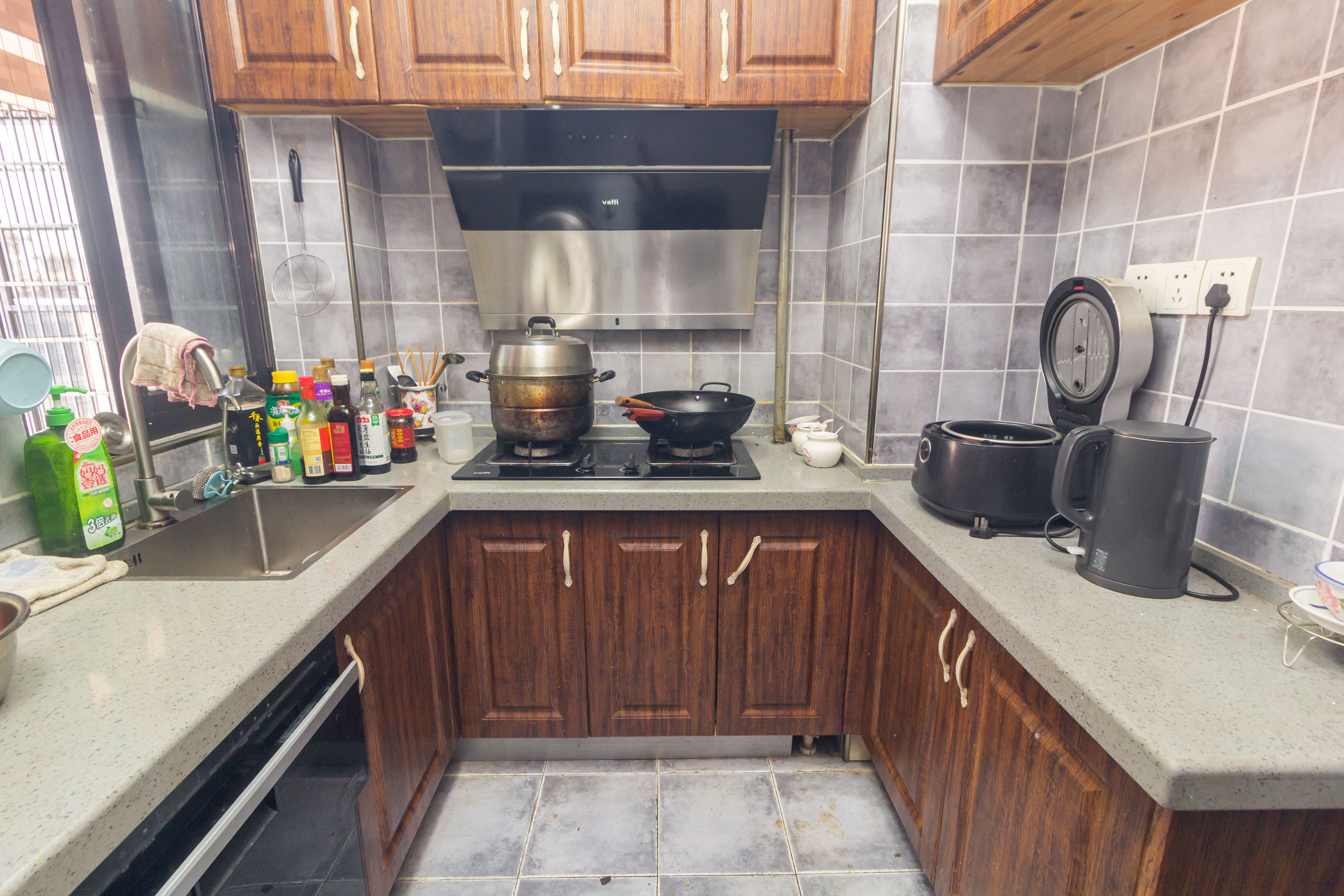 康桥长郡  3室2厅1卫    67.8万 康桥长郡  3室2厅1卫    67.8万厨房