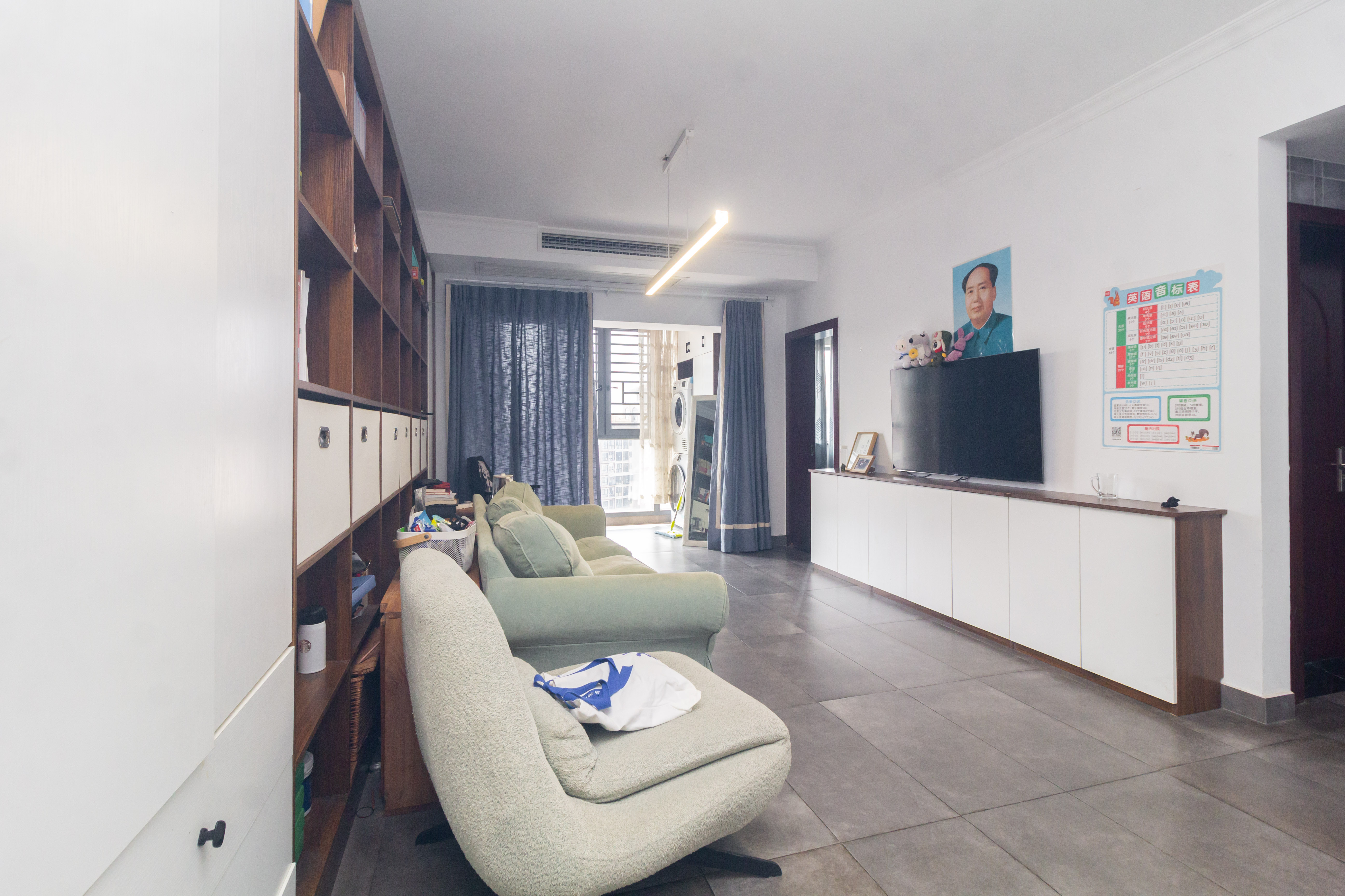 康桥长郡  3室2厅1卫    67.8万 康桥长郡  3室2厅1卫    67.8万客厅