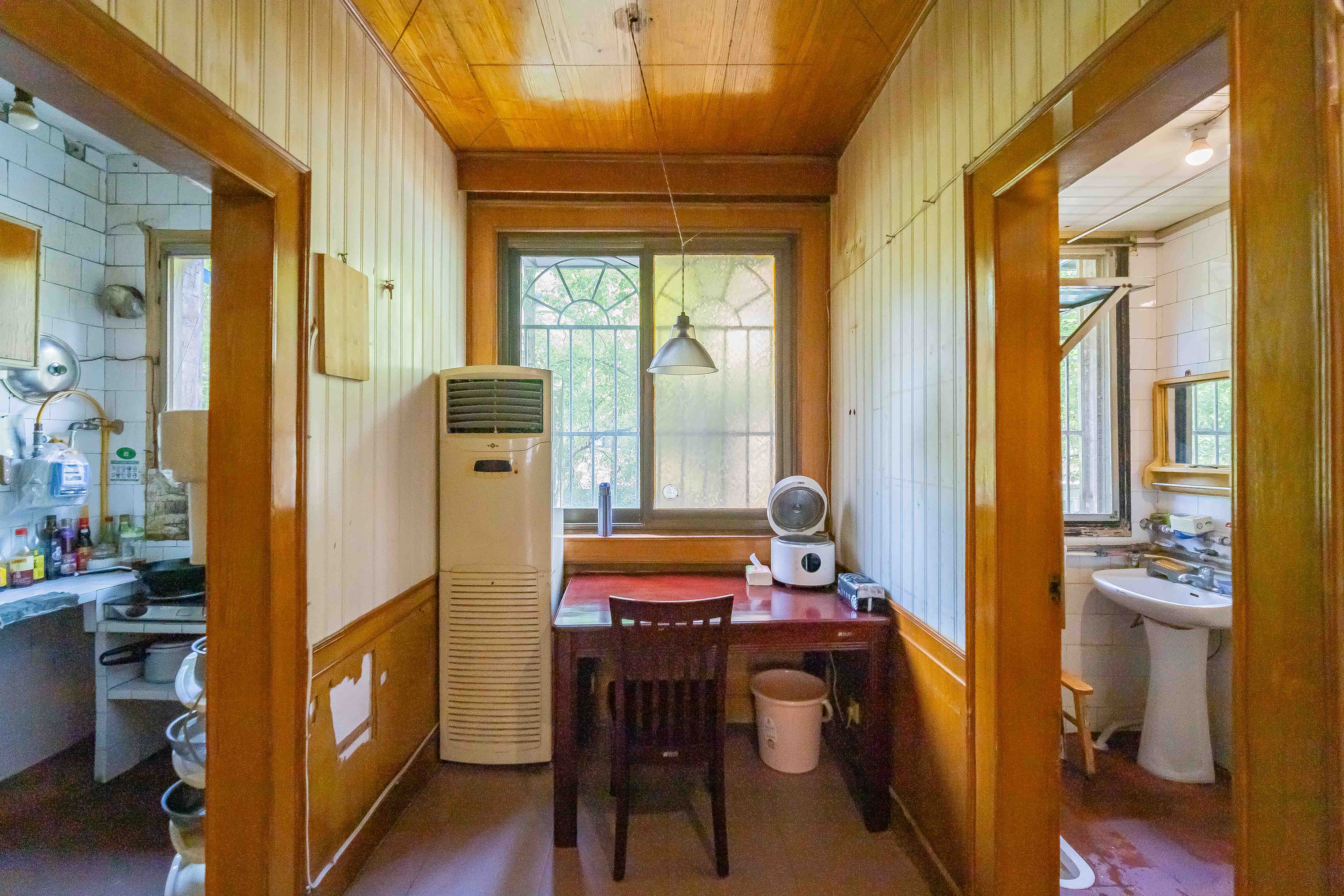 省水院宿舍 2室2厅1卫 67.5万 省水院宿舍 2室2厅1卫 67.5万客厅