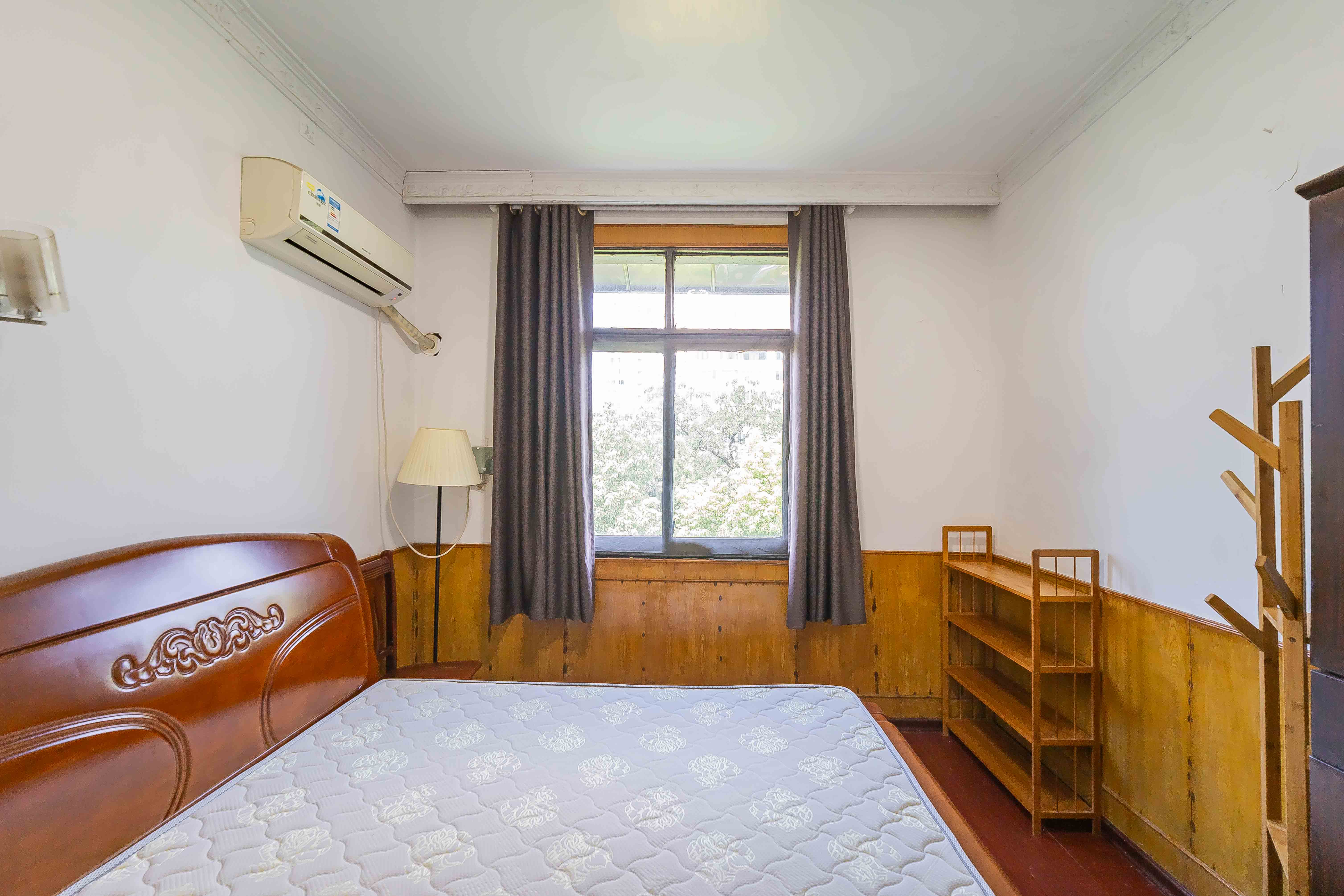 省水院宿舍 3室1厅1卫 60.0万 省水院宿舍 3室1厅1卫 60.0万卧室