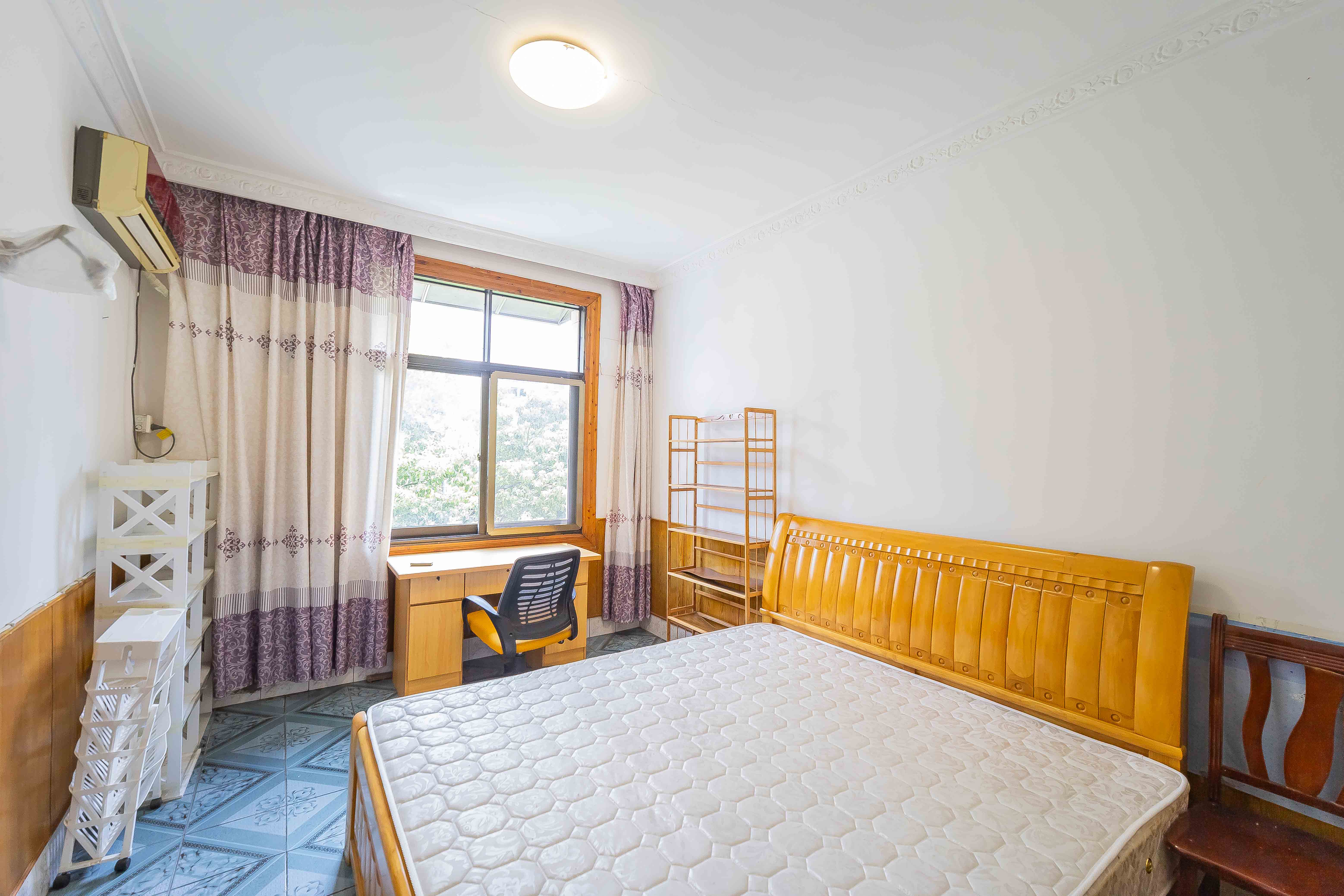 省水院宿舍 3室1厅1卫 60.0万 省水院宿舍 3室1厅1卫 60.0万卧室