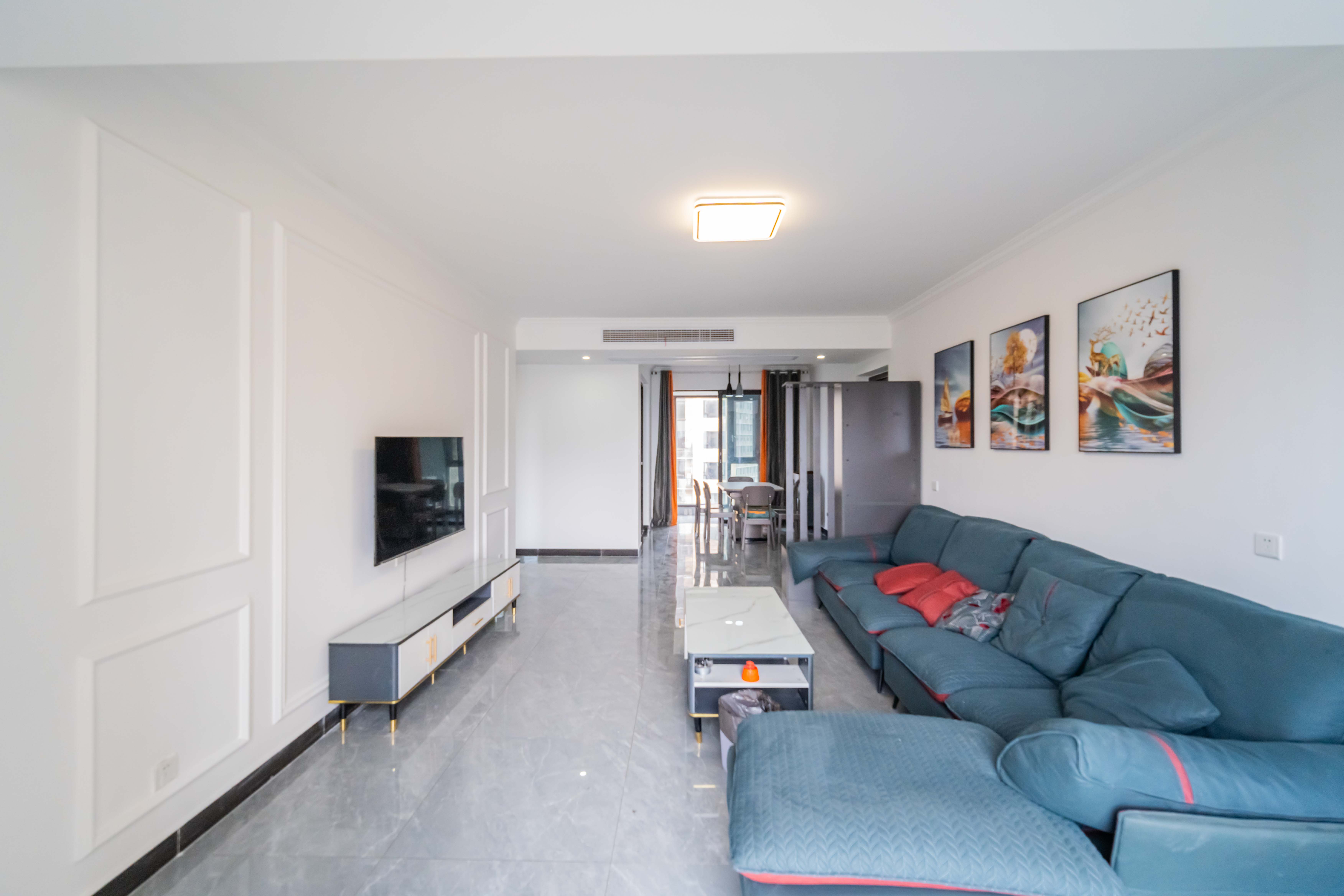 中天星耀城 4室2厅2卫 172.0万 中天星耀城 4室2厅2卫 172.0万客厅