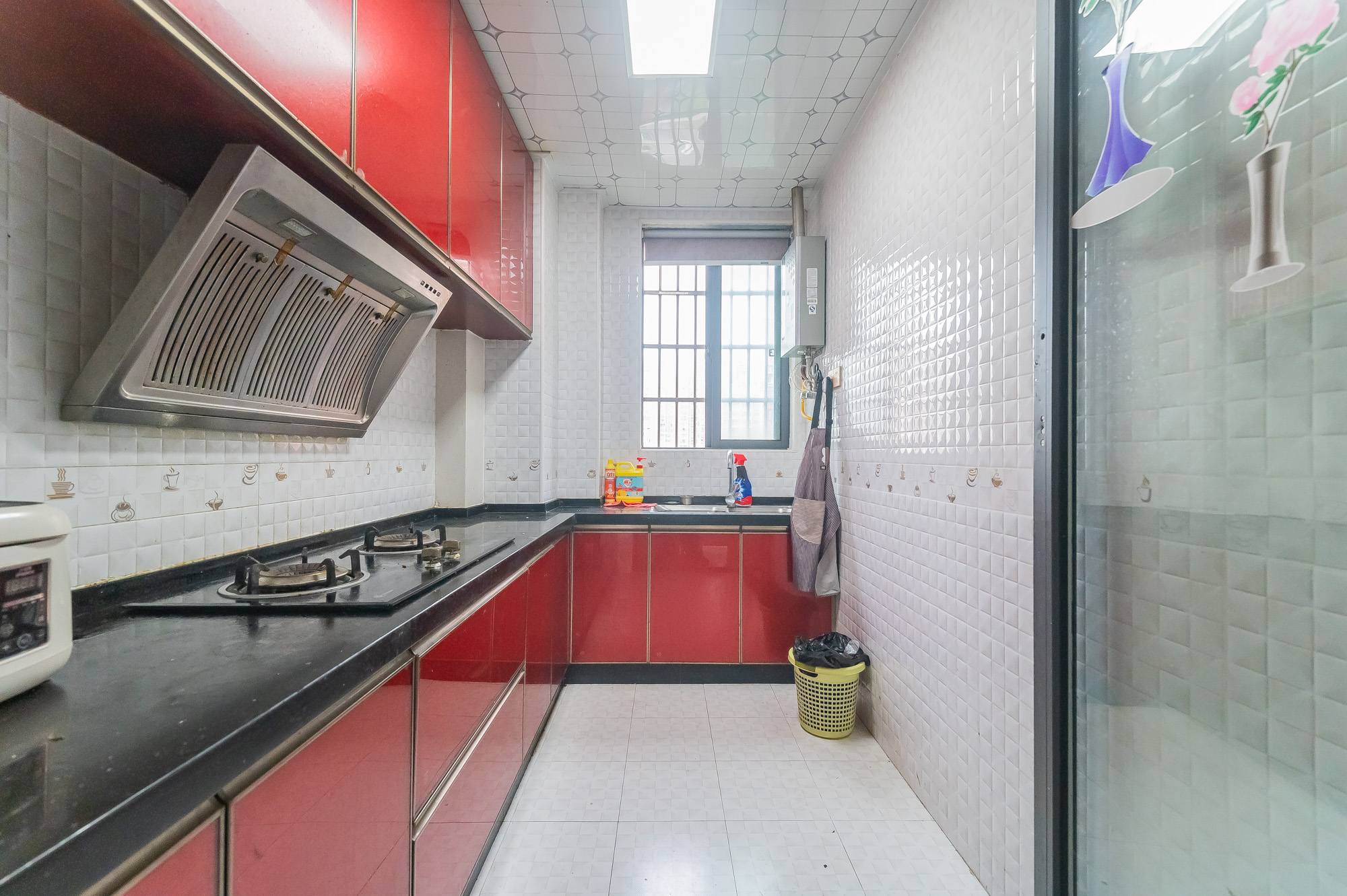 华润凤凰城二期  3室2厅1卫    78.8万 华润凤凰城二期  3室2厅1卫    78.8万厨房