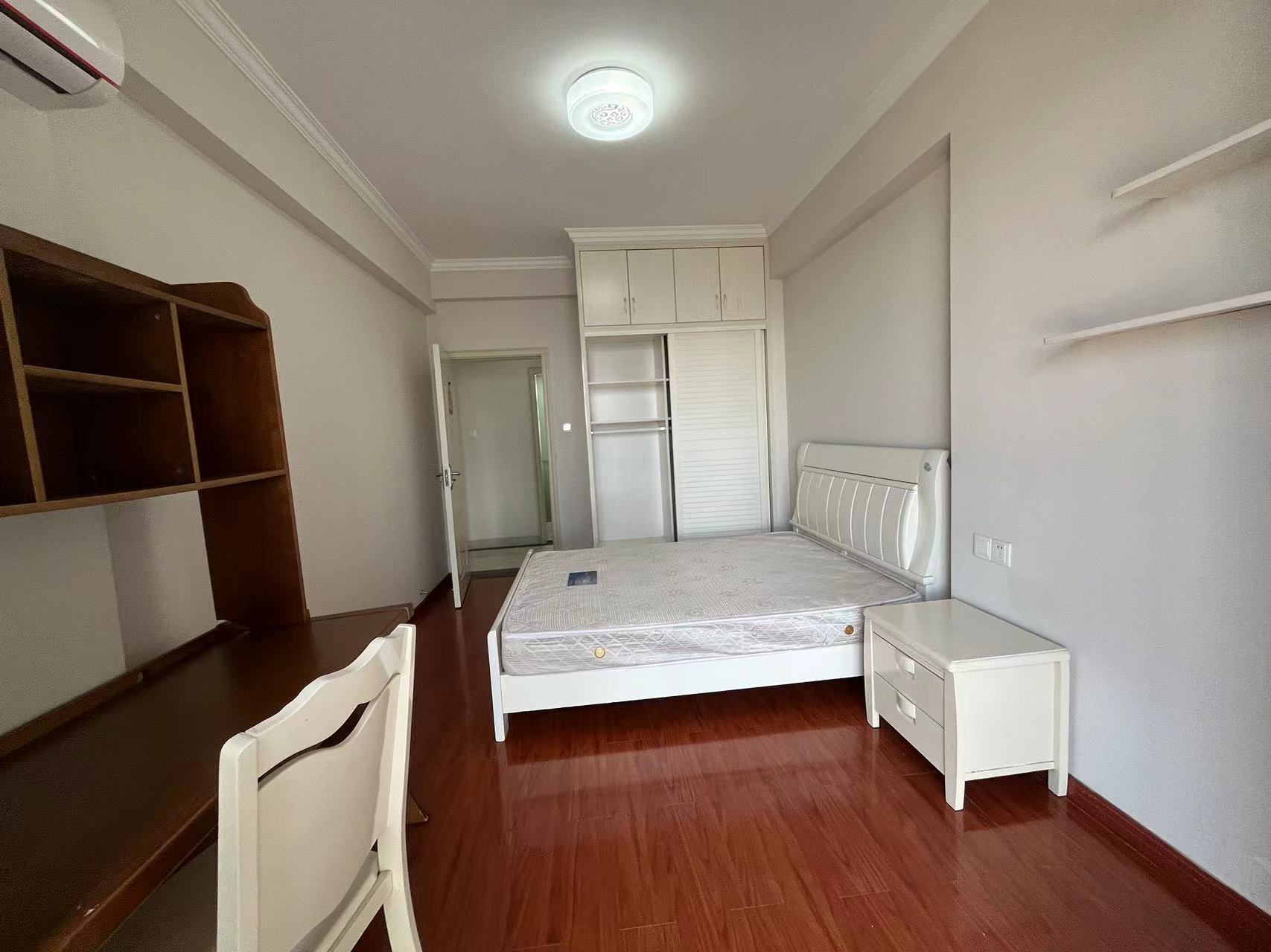 武广国际学苑  3室2厅2卫    110.0万 武广国际学苑  3室2厅2卫    110.0万室内图