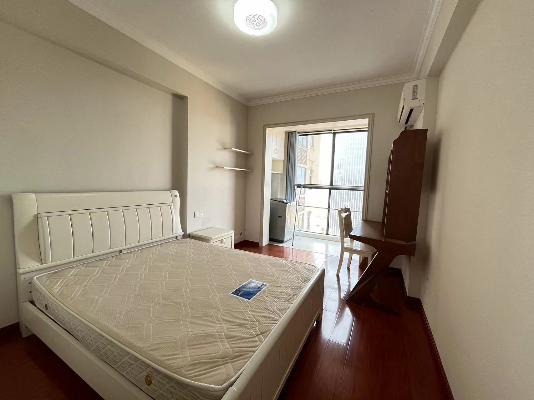 武广国际学苑  3室2厅2卫    110.0万 武广国际学苑  3室2厅2卫    110.0万室内图