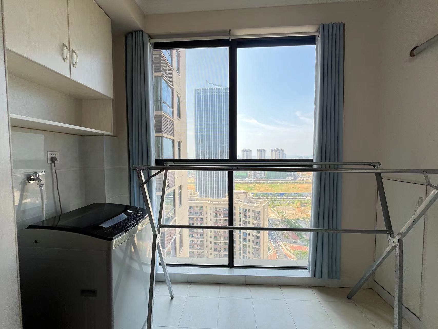 武广国际学苑  3室2厅2卫    110.0万 武广国际学苑  3室2厅2卫    110.0万室内图